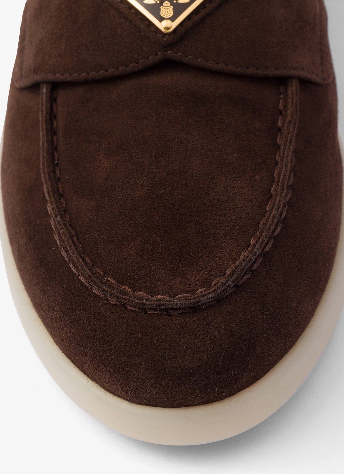 Prada Loafer van suède met logo - detail 7 donkerbruin