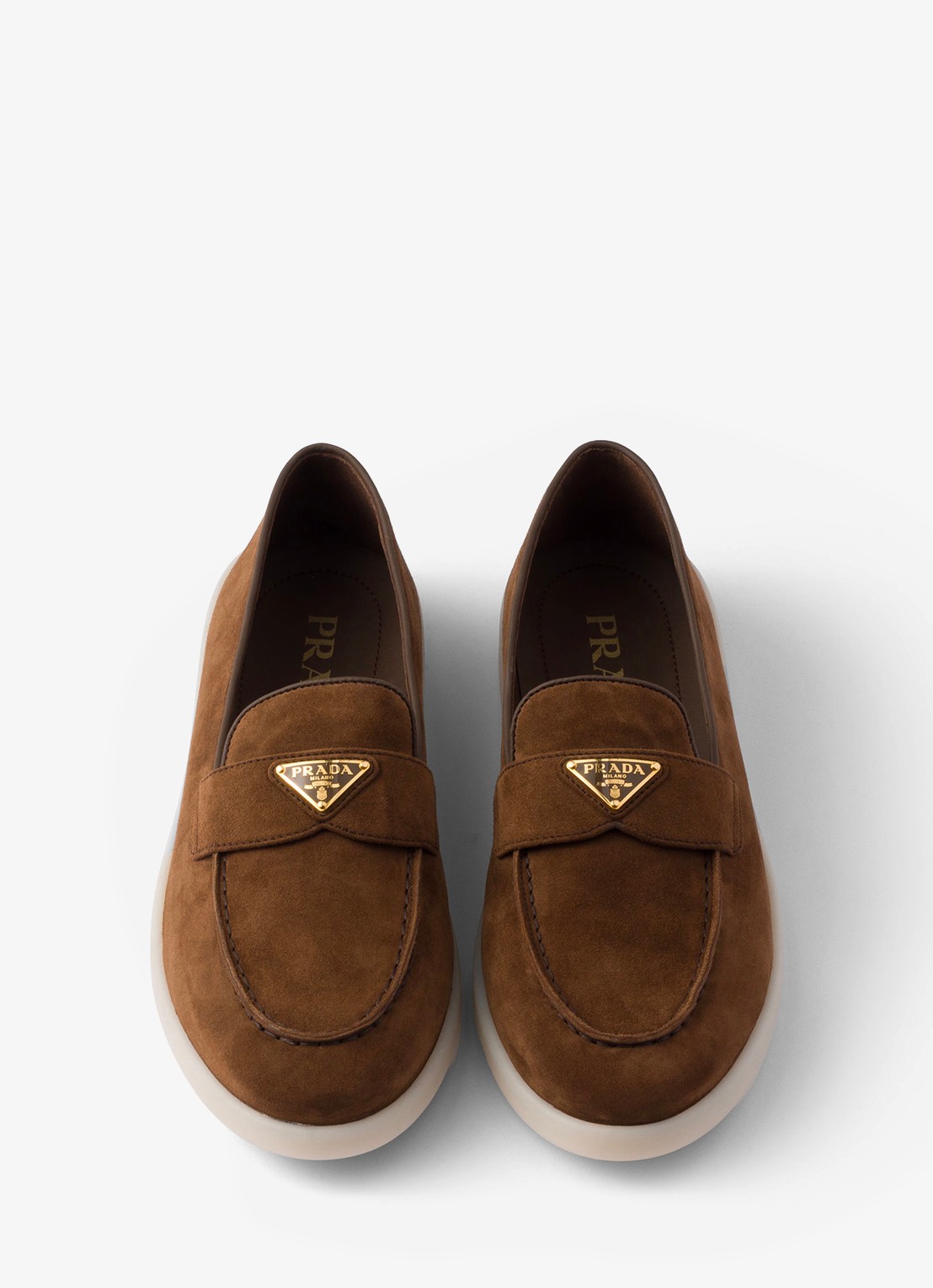 Prada Loafer van suède met logo - detail 4 bruin