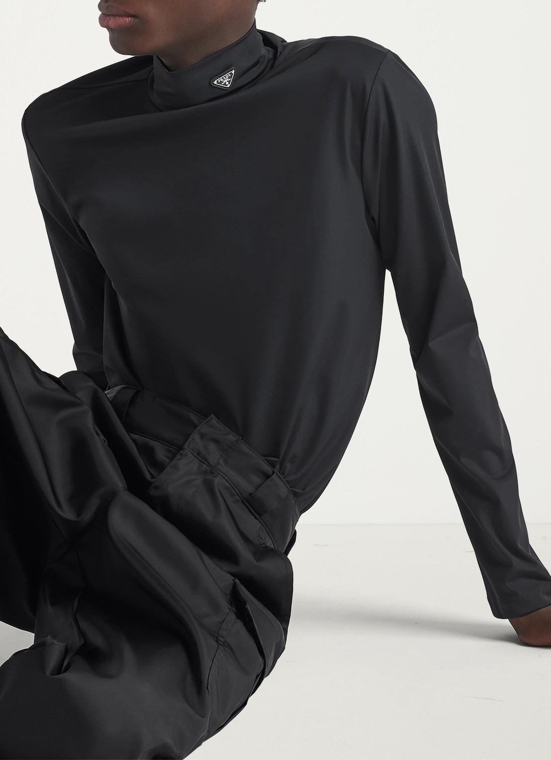 Prada Longsleeve met col en logo - detail 3 zwart