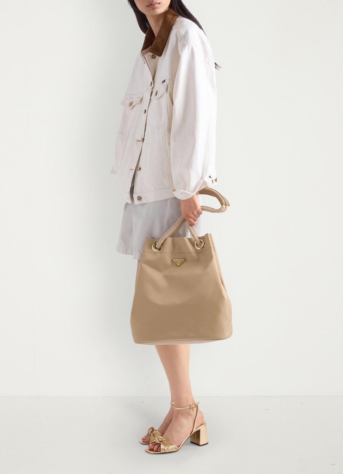 Prada Mariner Re-Nylon Large schoudertas met logo - detail 6 beige