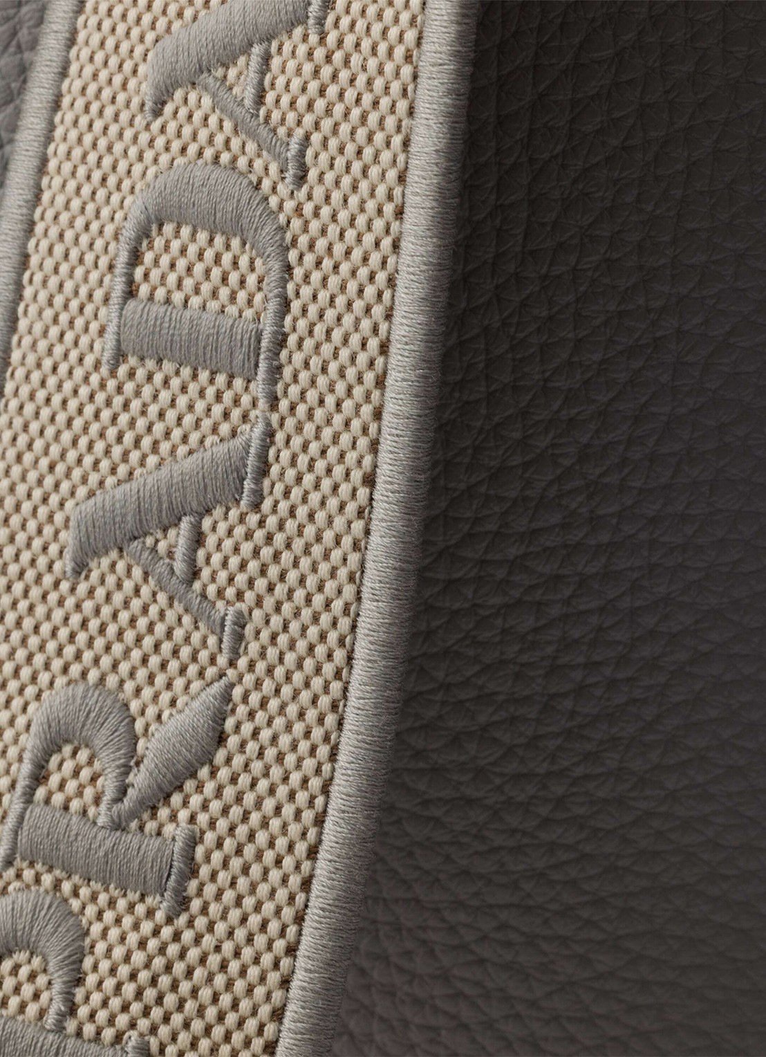 Prada Medium schoudertas van kalfsleer - detail 6 grijs