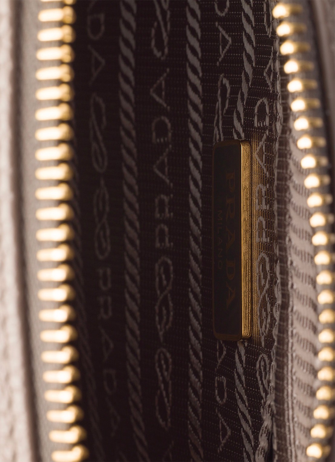 Prada Mini crossbodytas van kalfsleer - detail 4 taupe