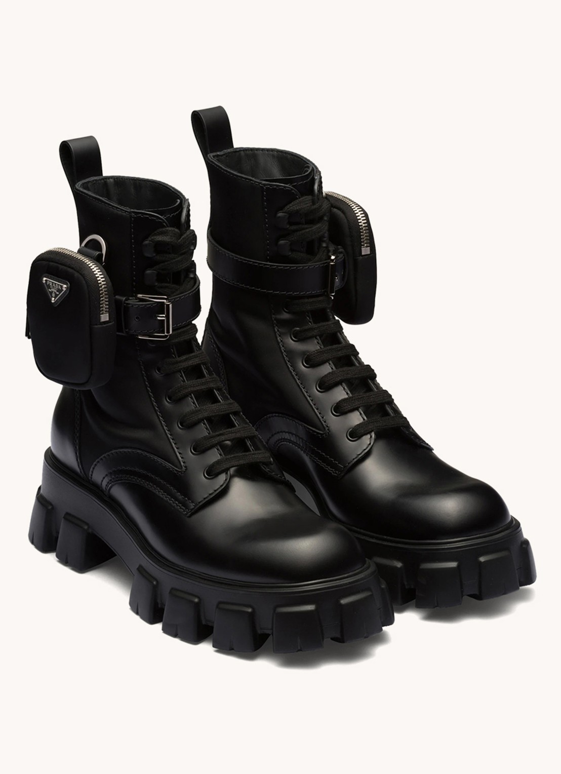 Prada Monolith veterboot van leer - voorkant zwart