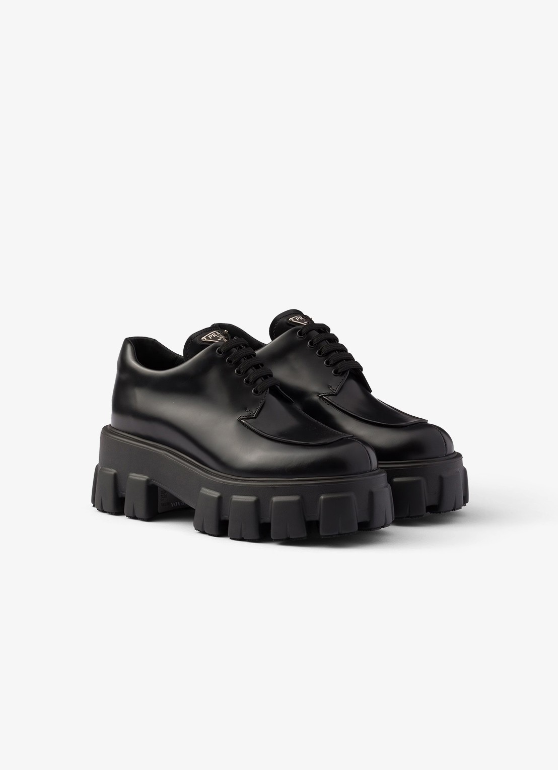 Prada Monolith veterschoen van leer met plateauzool - voorkant zwart