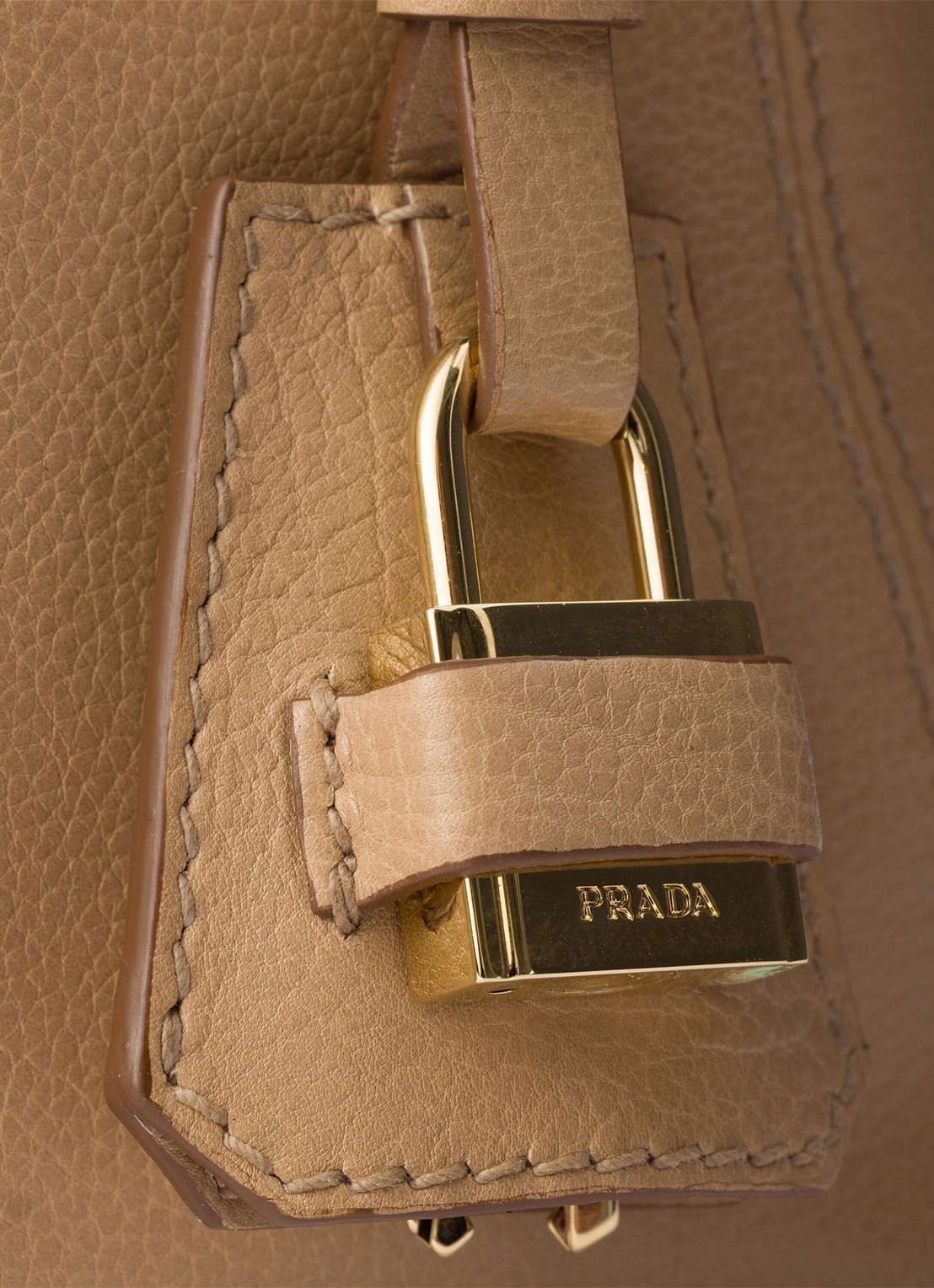 Prada Ouvert Large schoudertas van kalfsleer - detail 2 beige