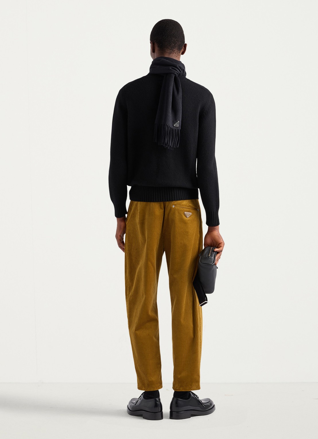 Prada Pantalon van corduroy - achterkant okergeel