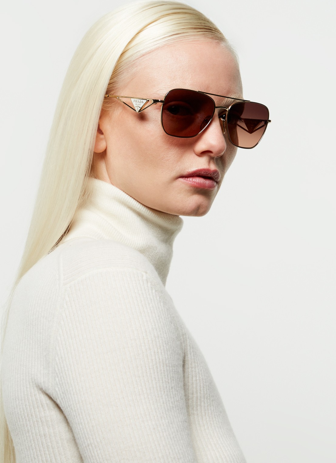 Prada Piloten zonnebril PRA50S - voorkant 2 goud