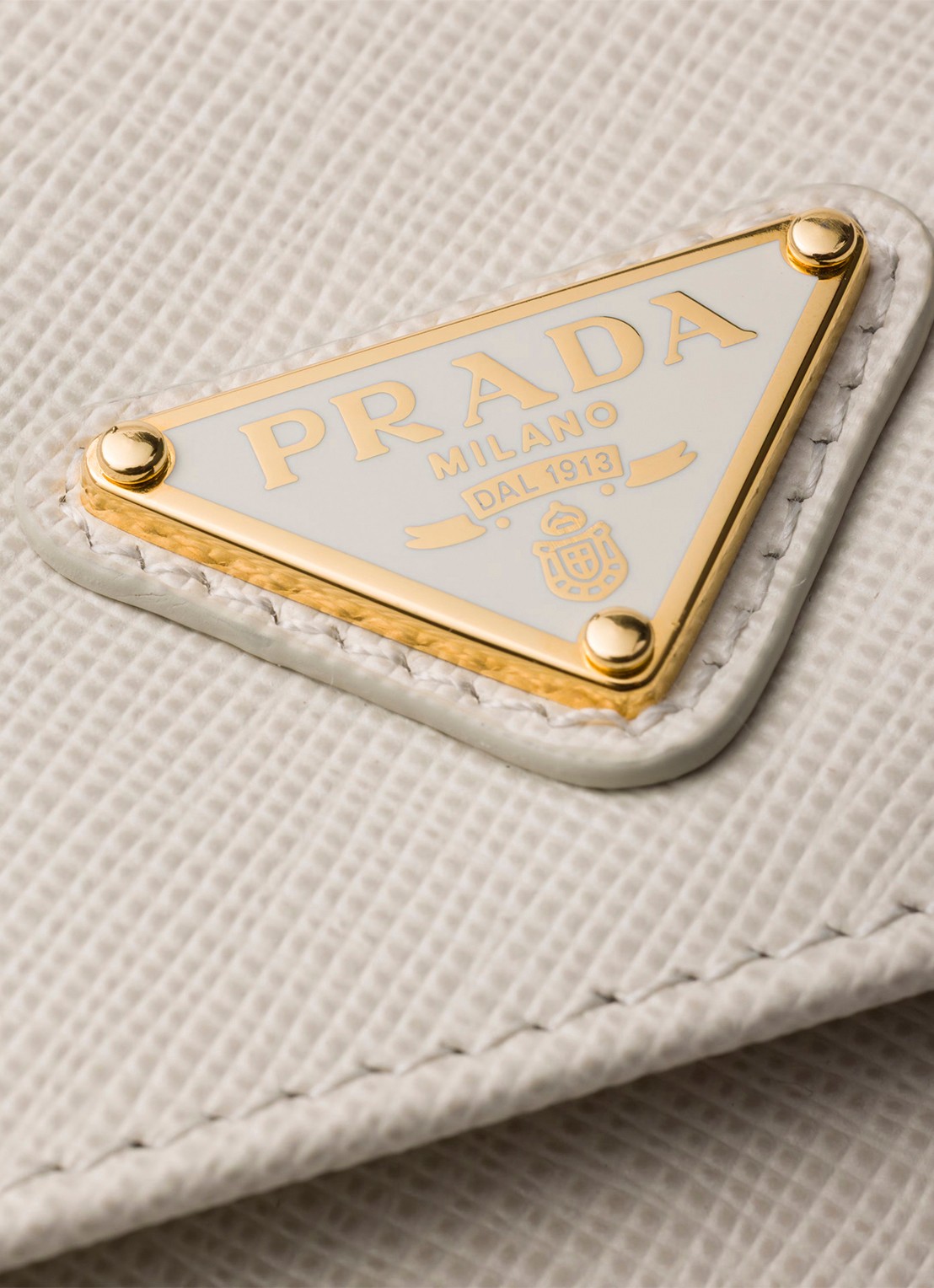 Prada Portemonnee van kalfsleer met afneembare schouderriem - detail 6 gebroken wit