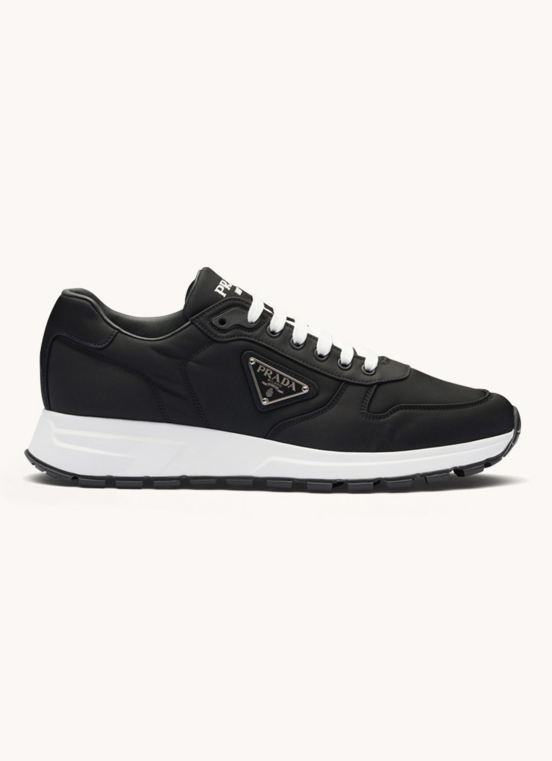 Prada Prax 01 Re-Nylon sneaker met logo - voorkant 6 zwart