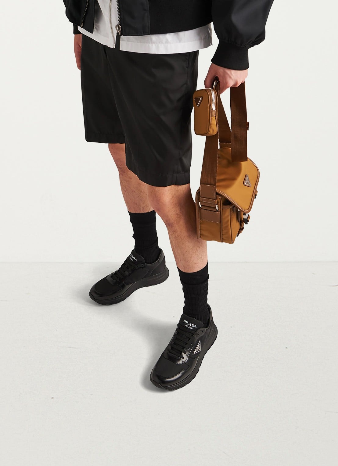 Prada Prax 01 Re-Nylon sneakers met leren details en logo - achterkant 8 zwart