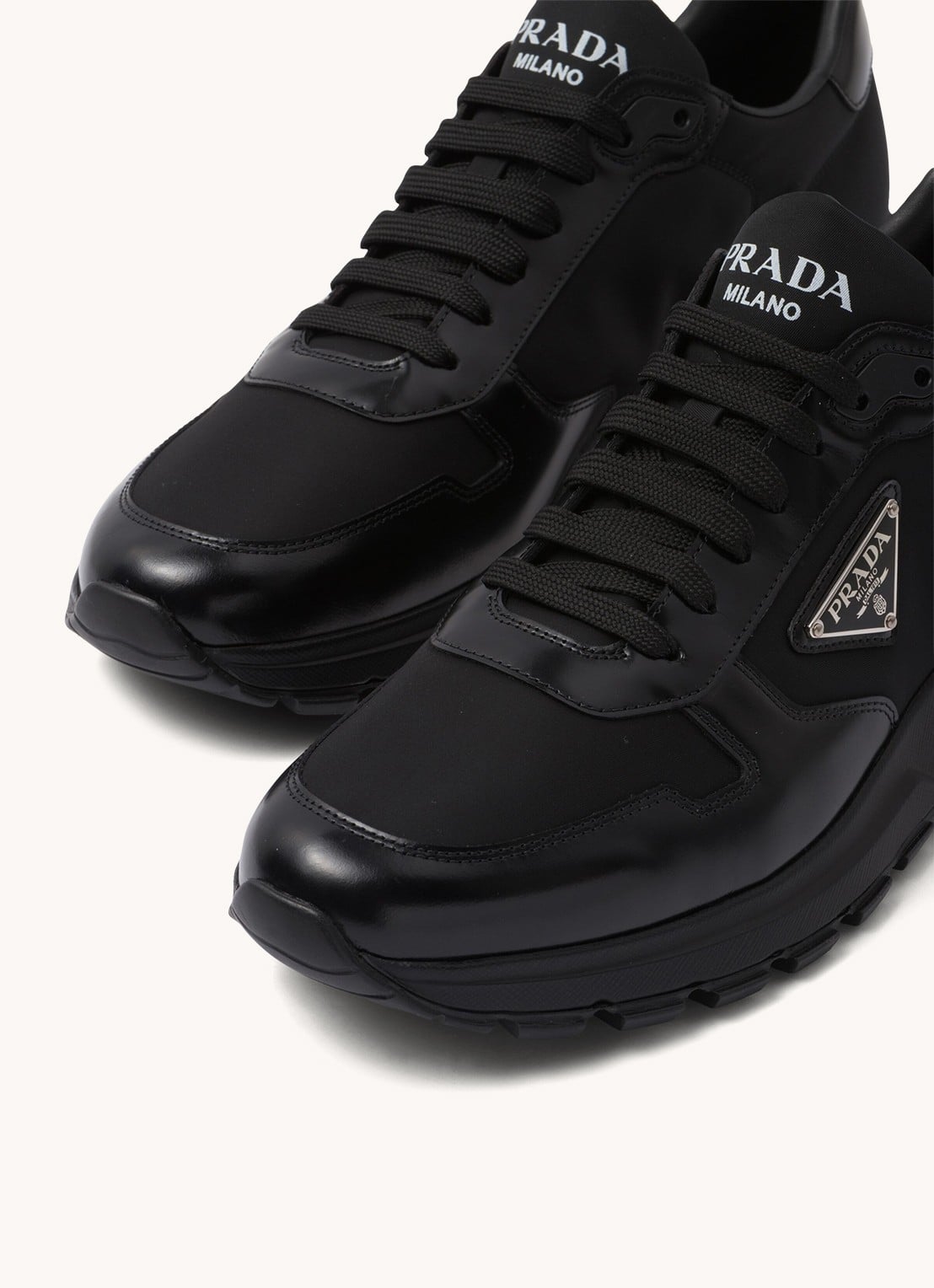 Prada Prax 01 Re-Nylon sneakers met leren details en logo - detail 5 zwart