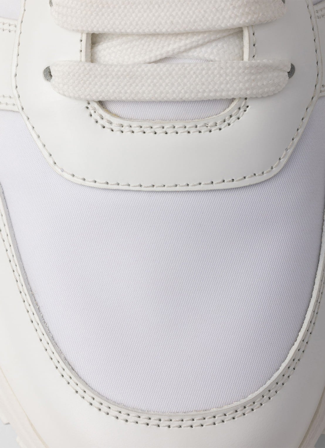 Prada Prax 01 Re-Nylon sneakers met leren details en logo - detail 6 wit