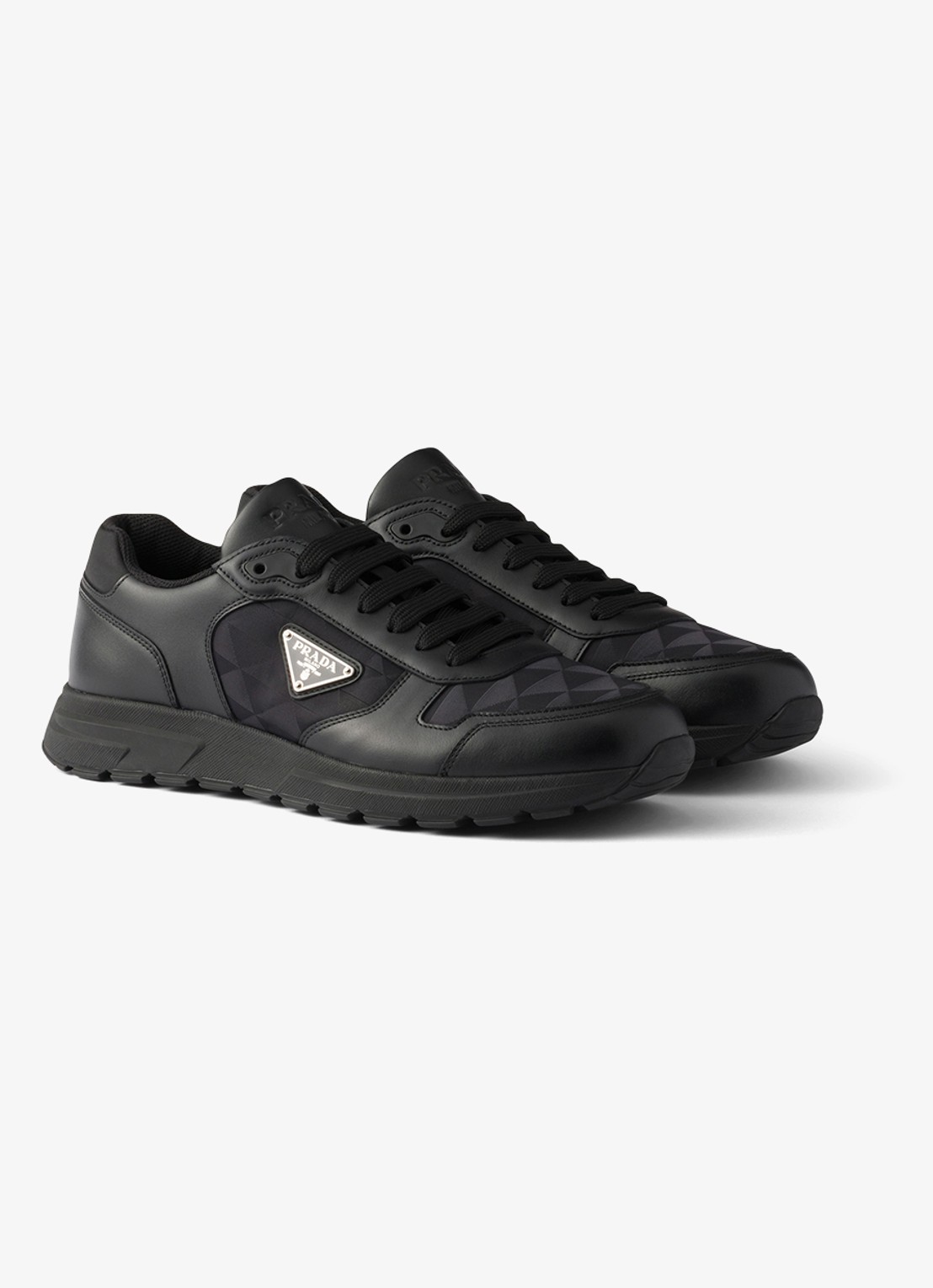 Prada Prax 2.0 Re-Nylon sneaker van kalfsleer - voorkant 3 zwart