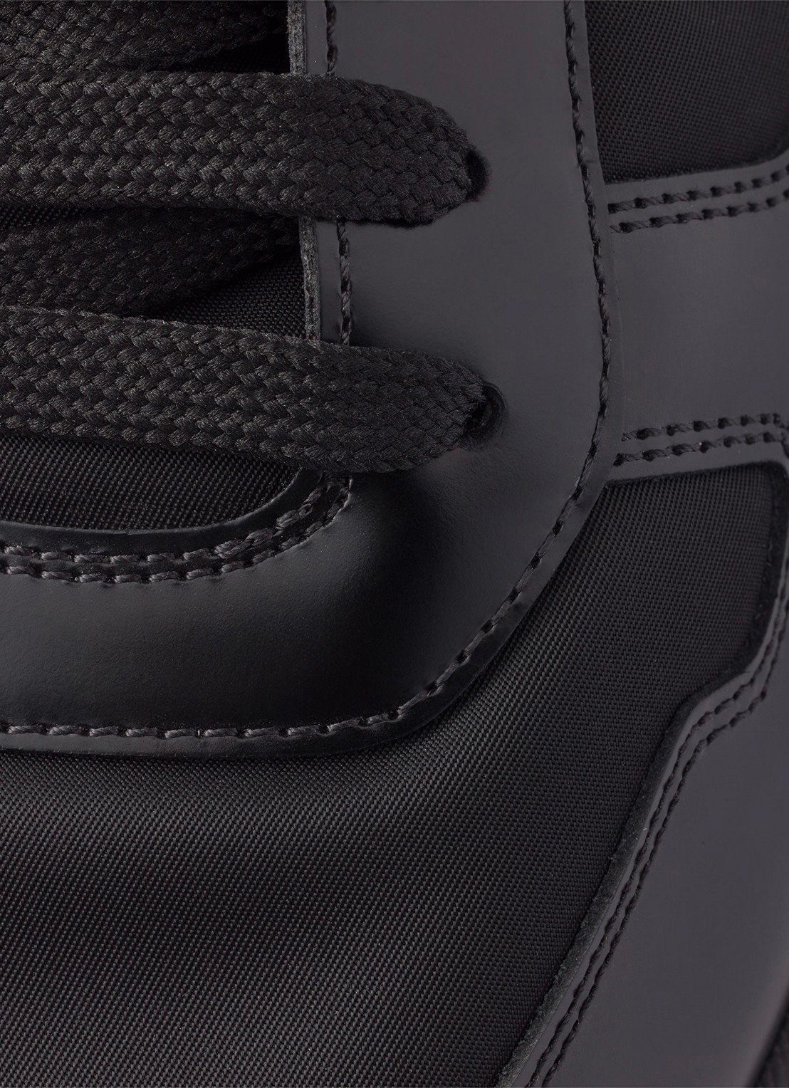 Prada Prax Re-Nylon sneaker met leren details - detail 4 zwart