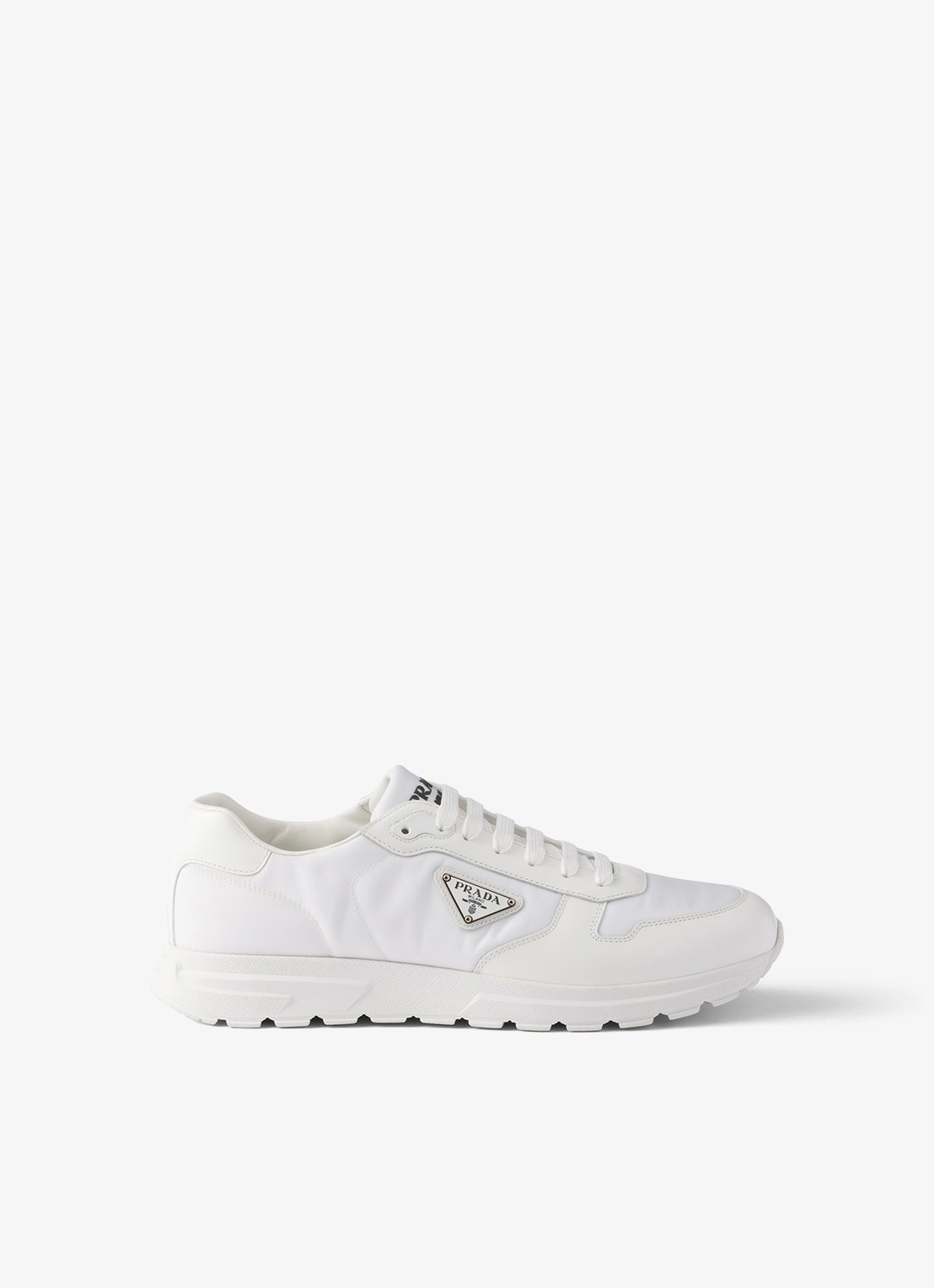 Prada Prax Re-Nylon sneaker met leren details - voorkant wit