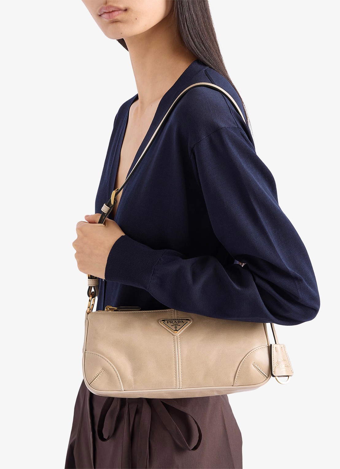 Prada Re-Edition 2002 Medium schoudertas van kalfsleer - voorkant 2 beige