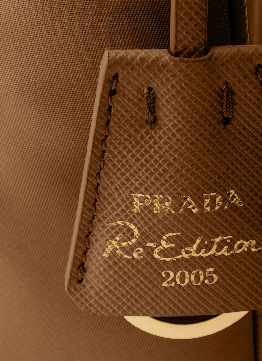 Prada Re-Edition 2005 Re-Nylon Mini schoudertas met leren details - detail 6 camel