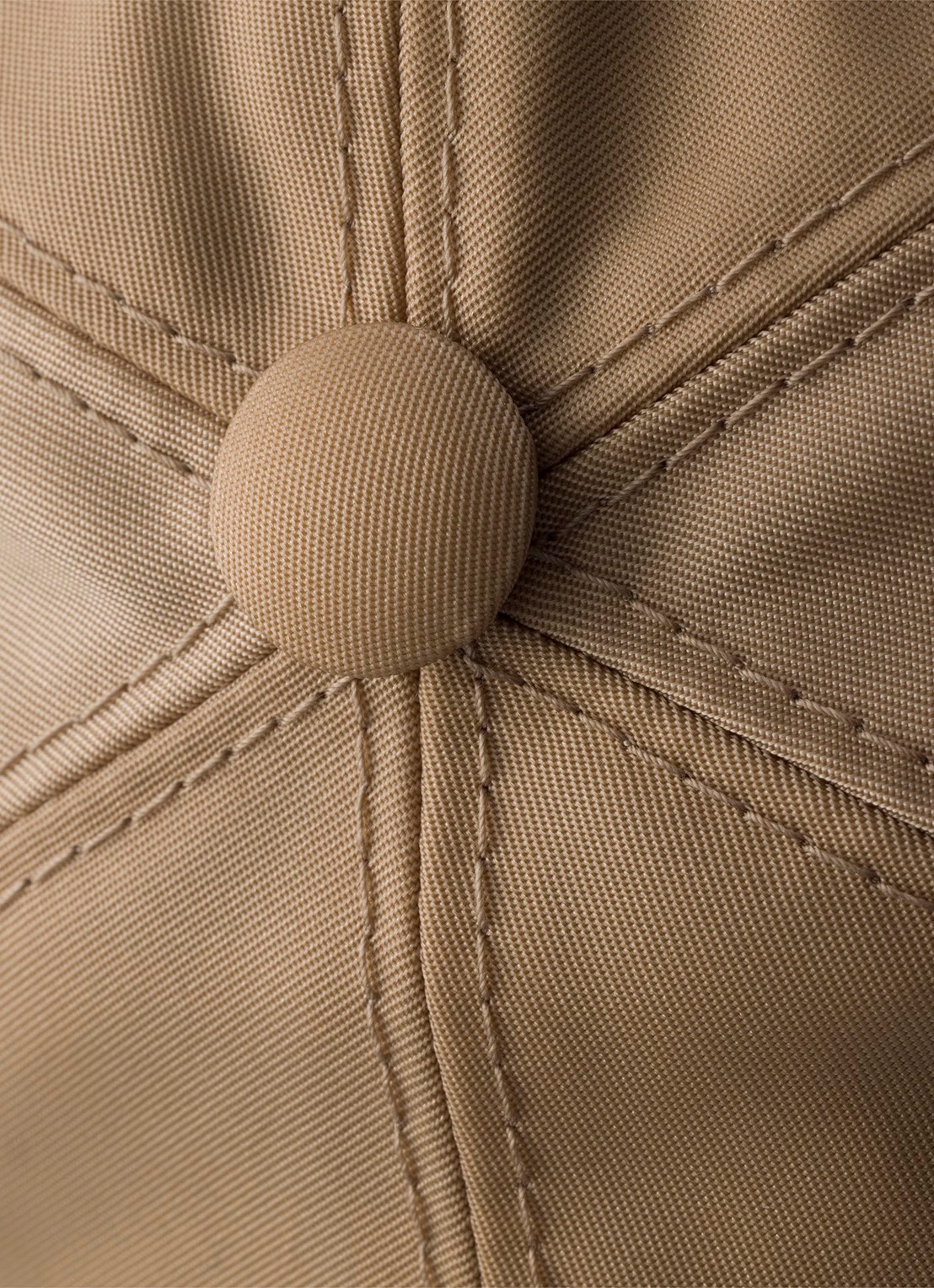 Prada Re-Nylon baseball pet met logo - detail beige