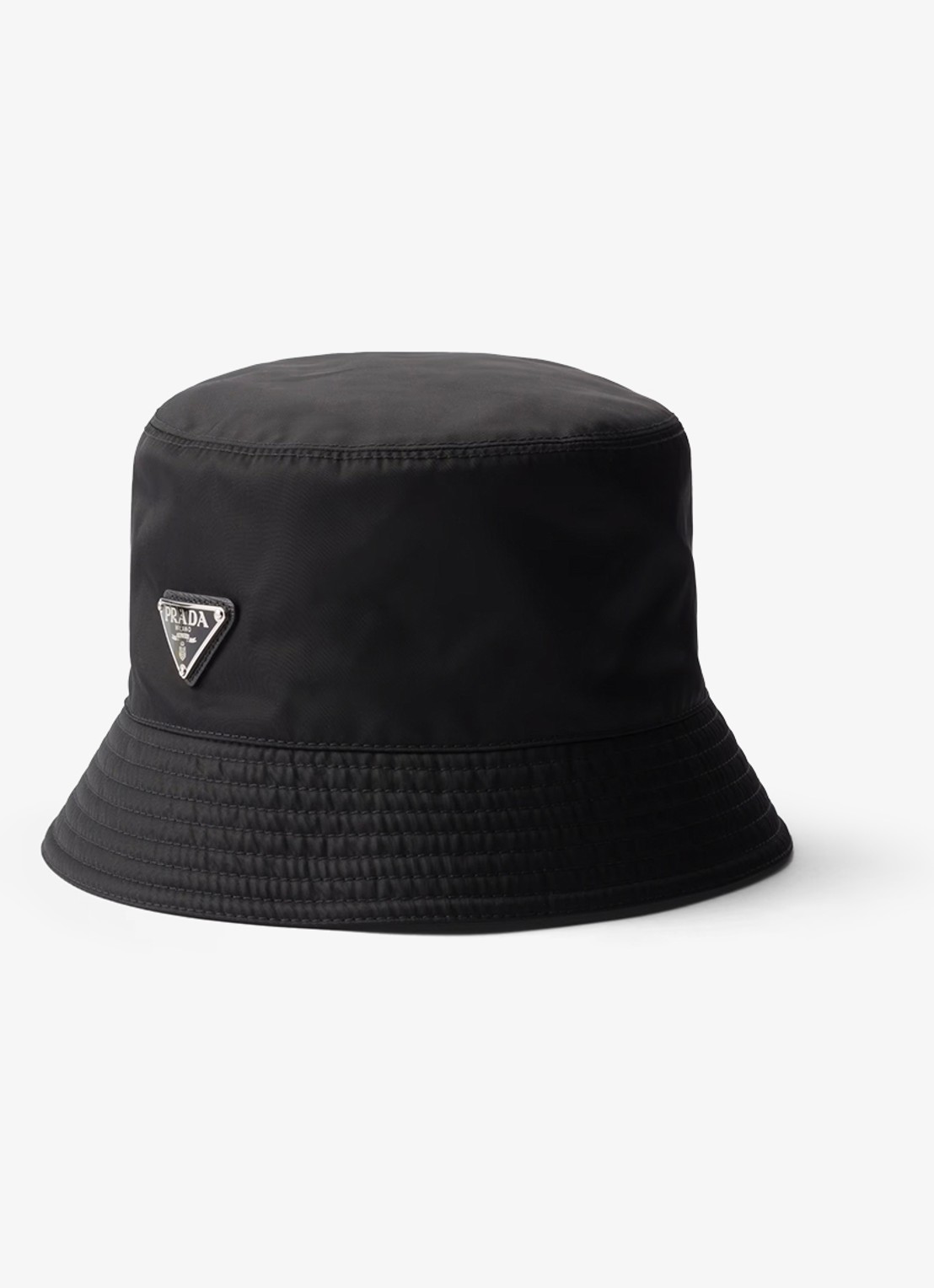Prada Re-Nylon bucket hoed met logo - voorkant 2 zwart
