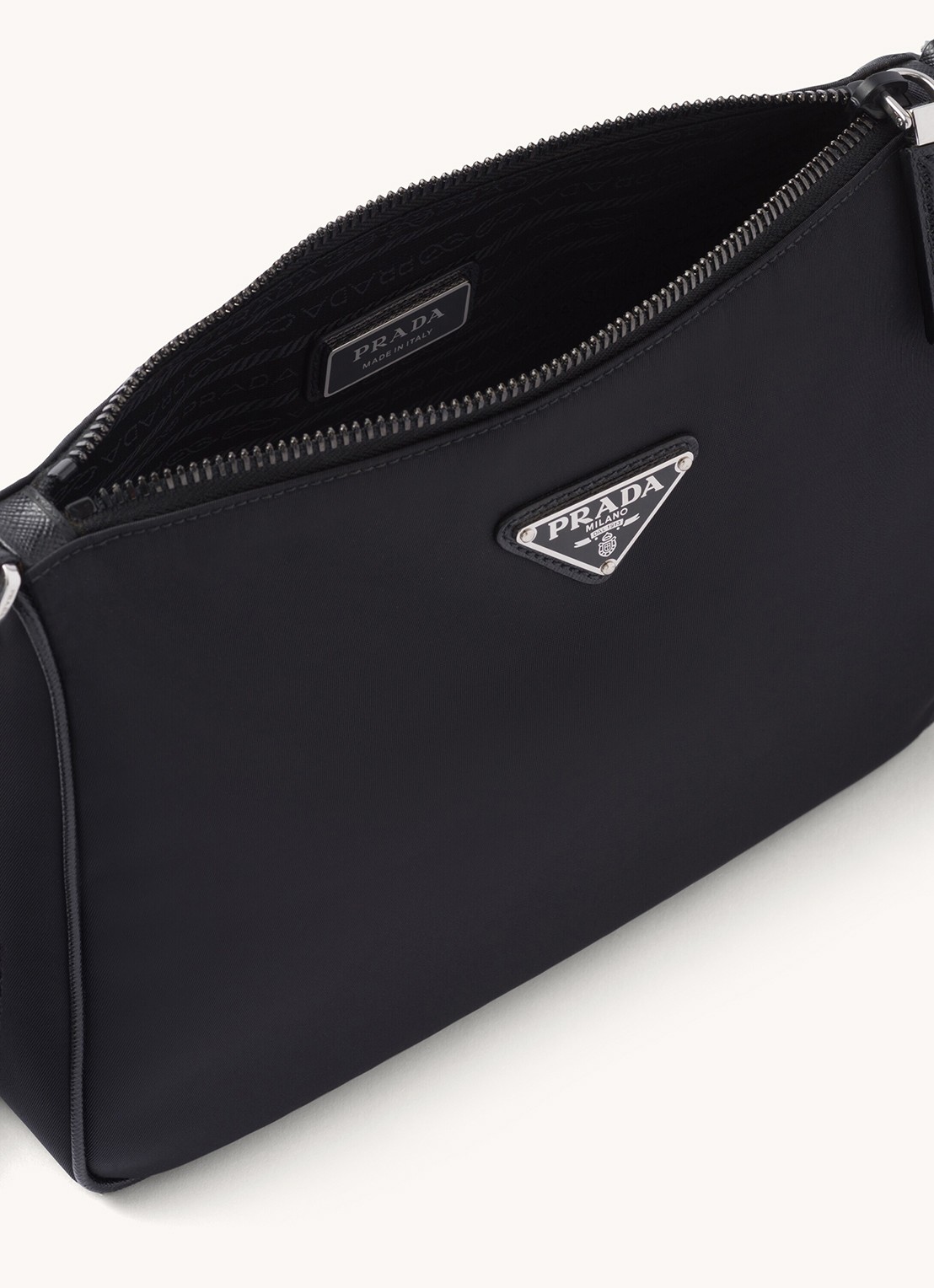 Prada Re-Nylon crossbodytas met leren details - detail 5 zwart