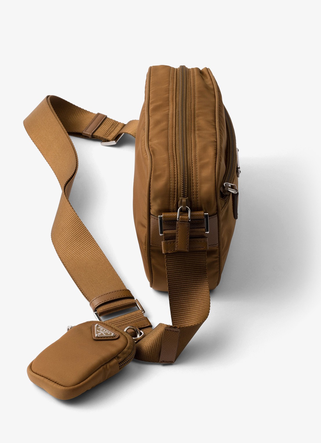Prada Re-Nylon crossbodytas met logo - detail 2 camel