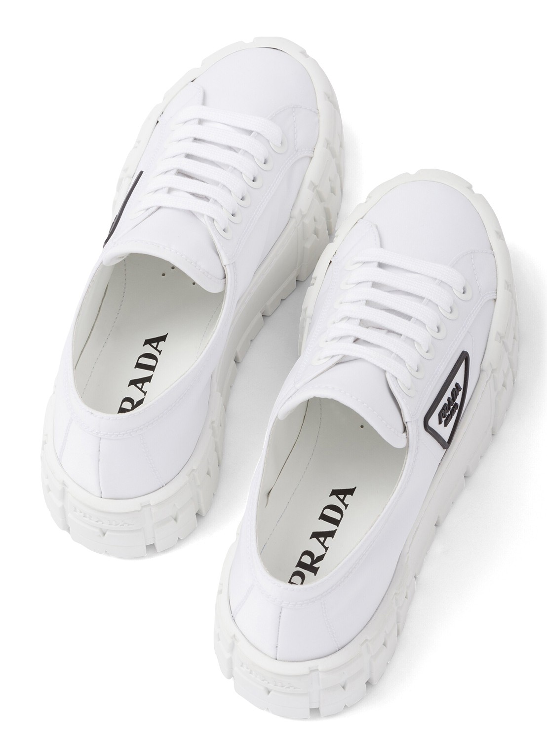 Prada Re-Nylon Double Wheel sneaker met logo en plateauzool - detail 3 wit