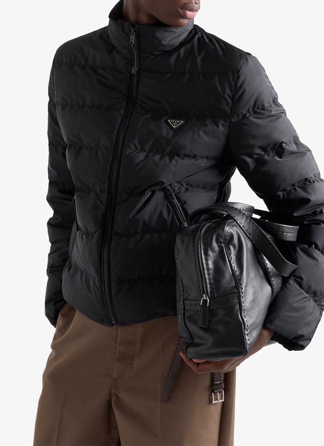 Prada Re-Nylon gewatteerd jack met ritszakken - detail zwart