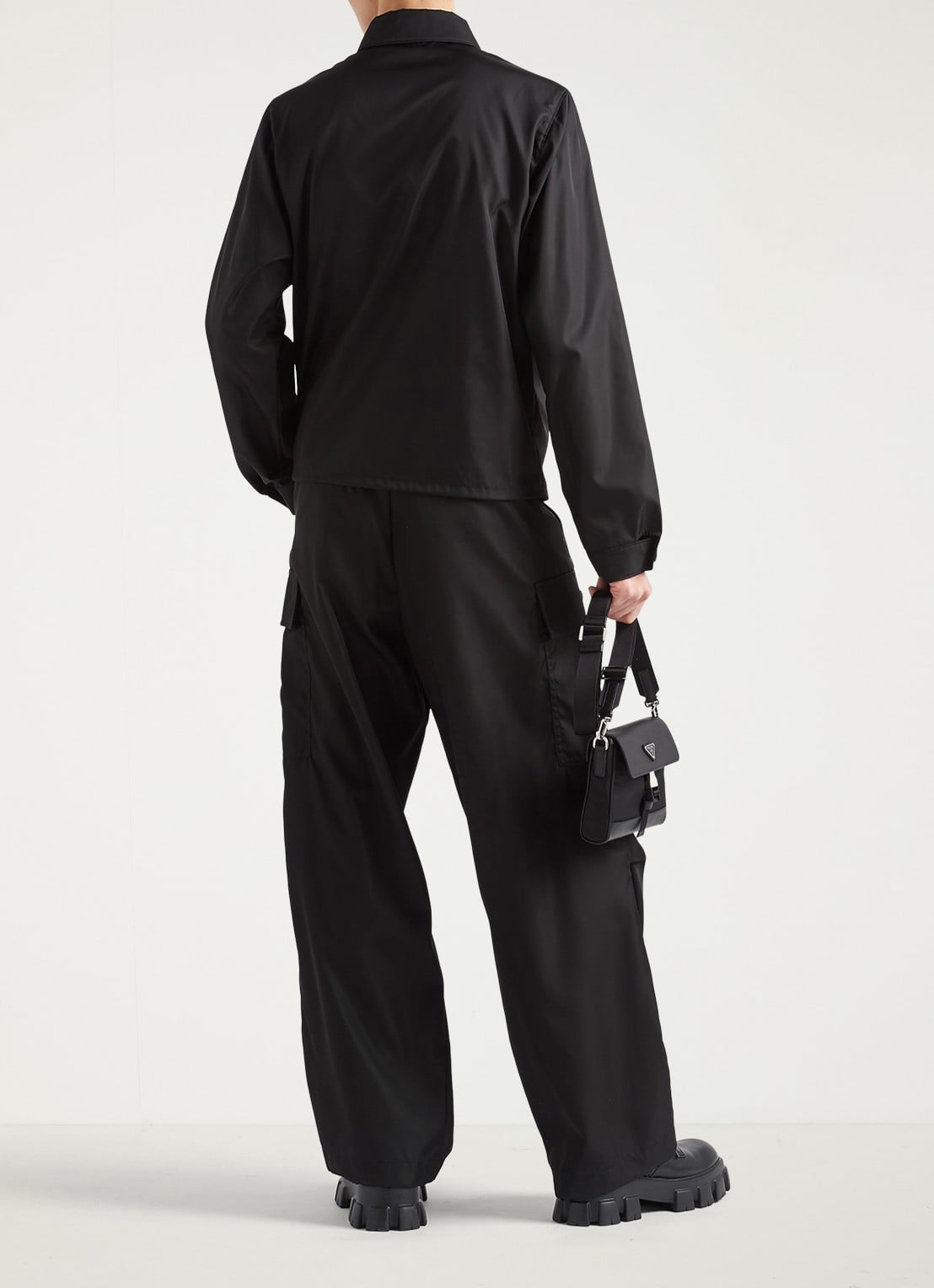 Prada Re-Nylon jack met borst- en steekzakken - achterkant zwart