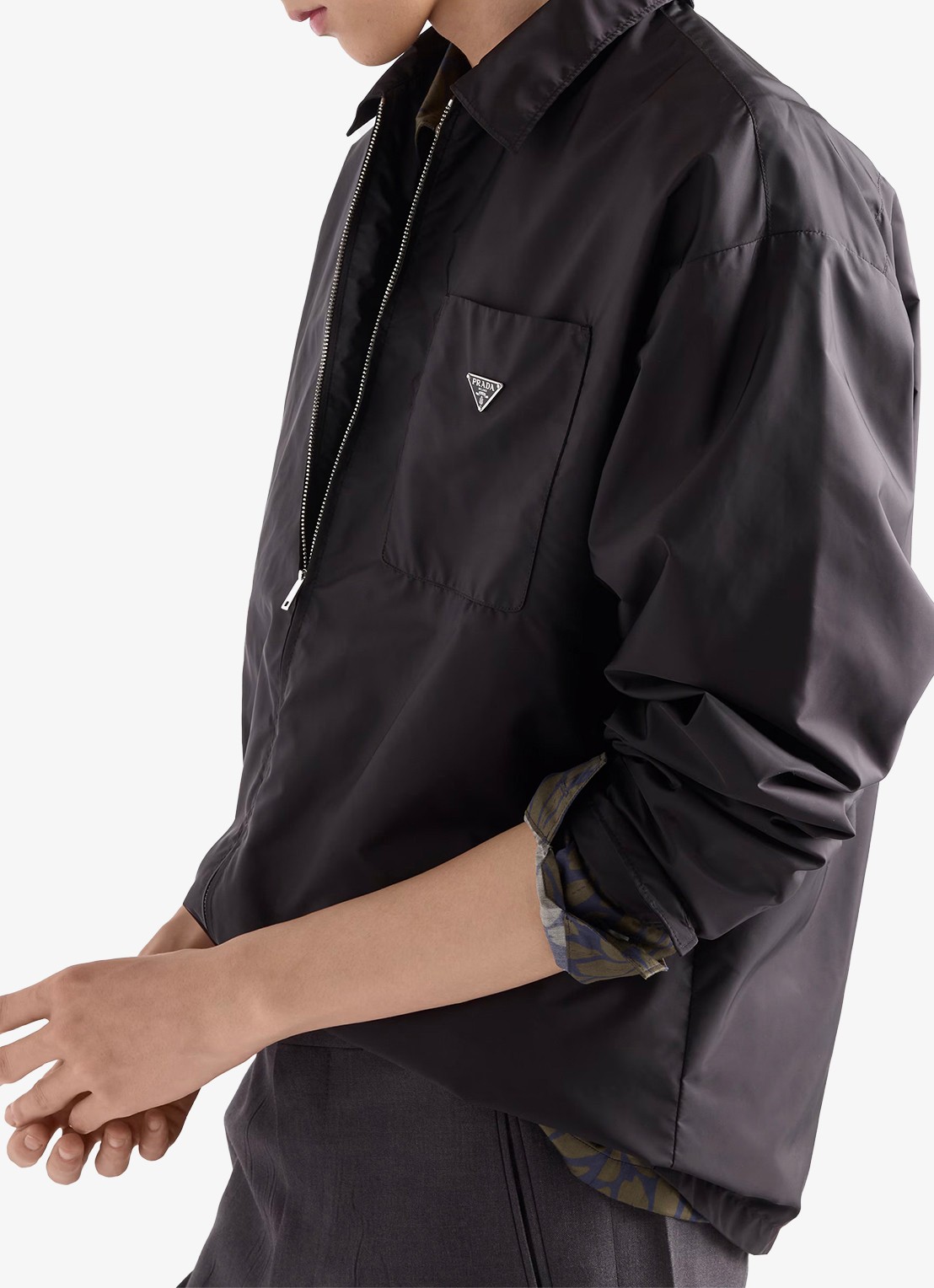 Prada Re-Nylon jack met borstzak - detail 5 zwart