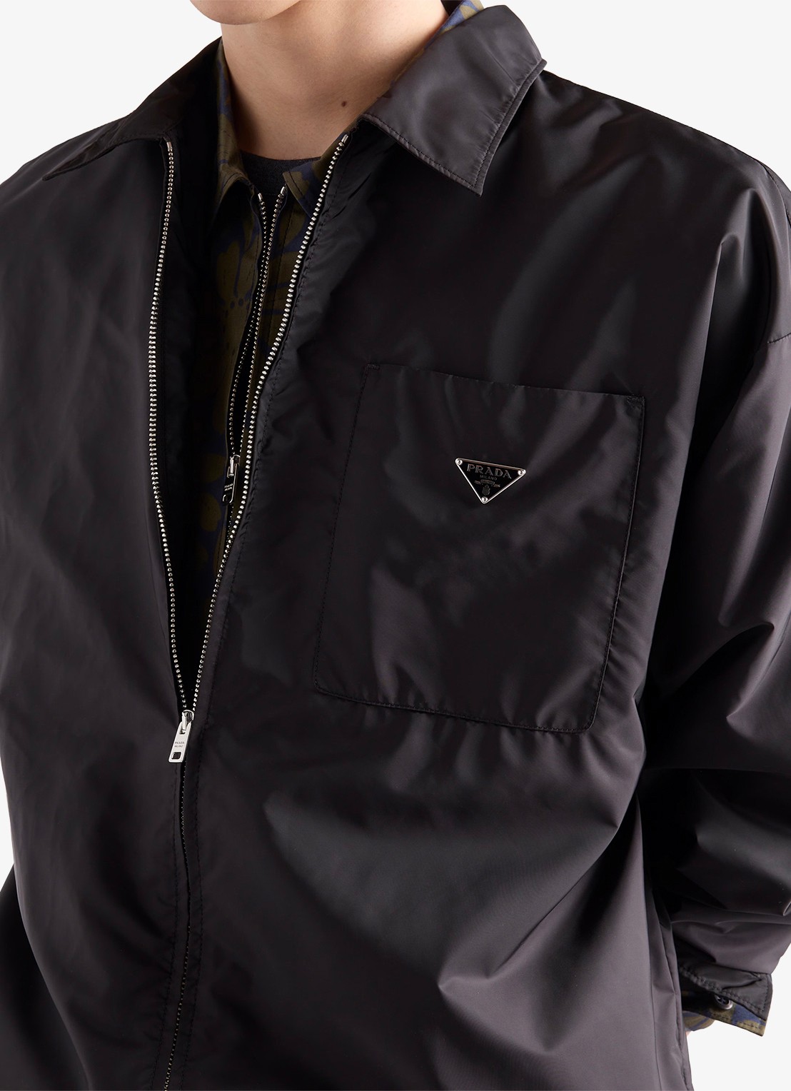 Prada Re-Nylon jack met borstzak - detail 6 zwart