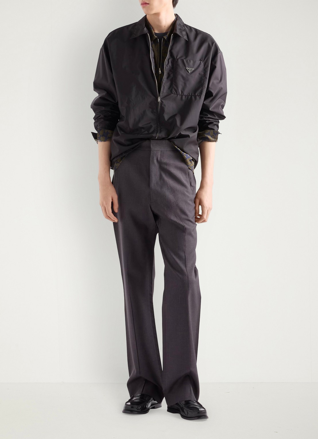 Prada Re-Nylon jack met borstzak - voorkant 3 zwart