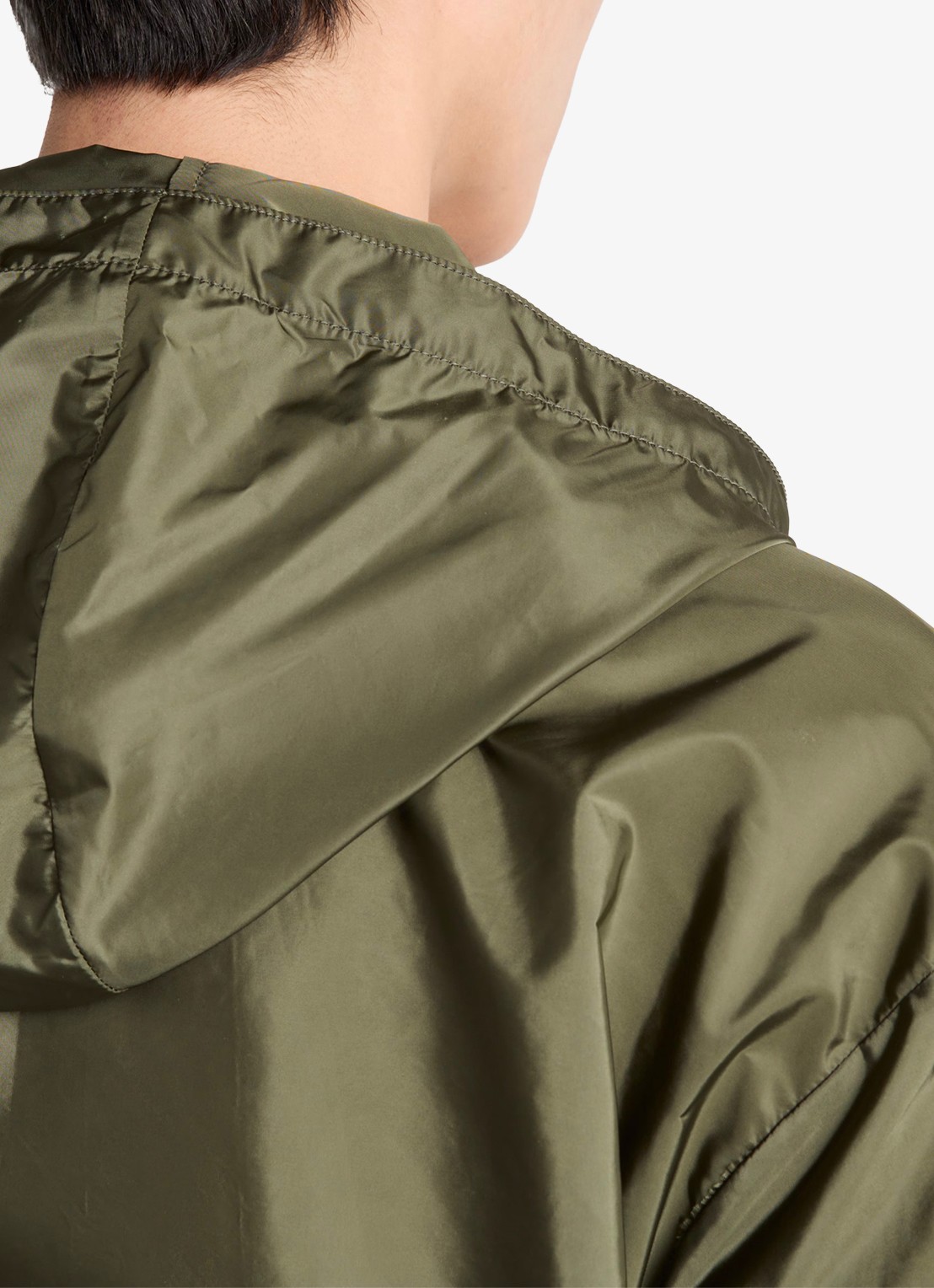 Prada Re-Nylon jack met capuchon en ritszakken - detail 5 legergroen
