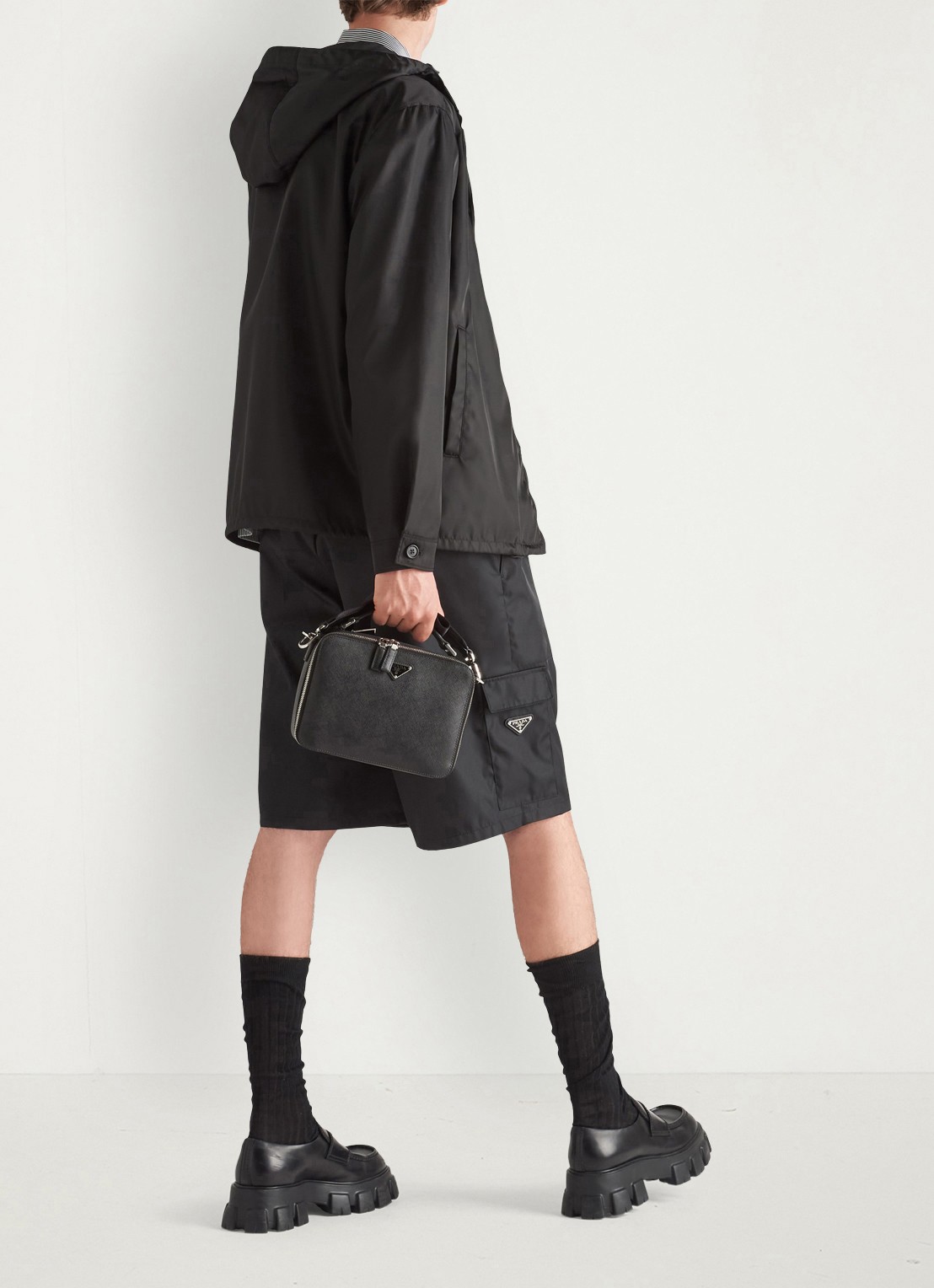 Prada Re-Nylon jack met capuchon en ritszakken - achterkant 6 zwart