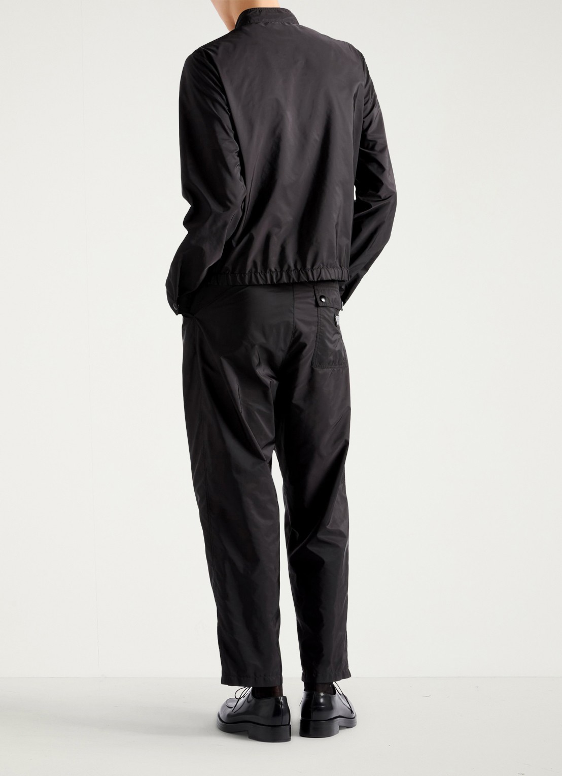 Prada Re-Nylon jack met klepzakken - achterkant 6 zwart