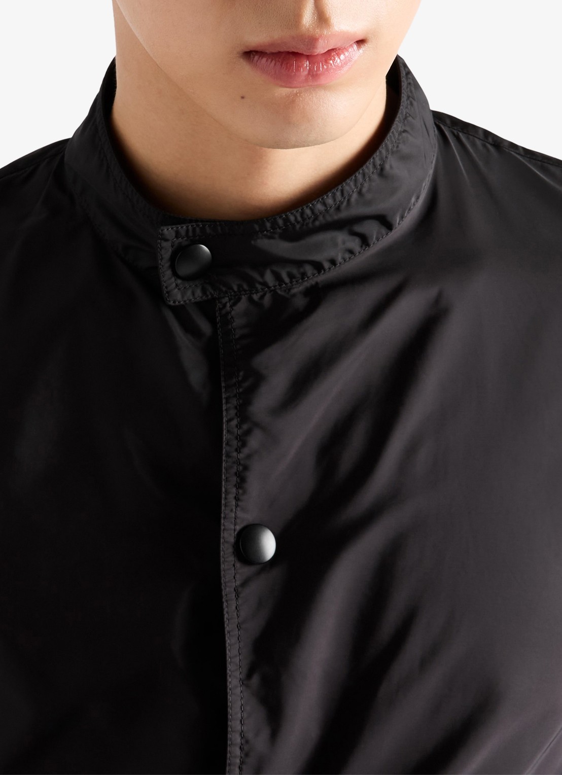 Prada Re-Nylon jack met klepzakken - detail 4 zwart