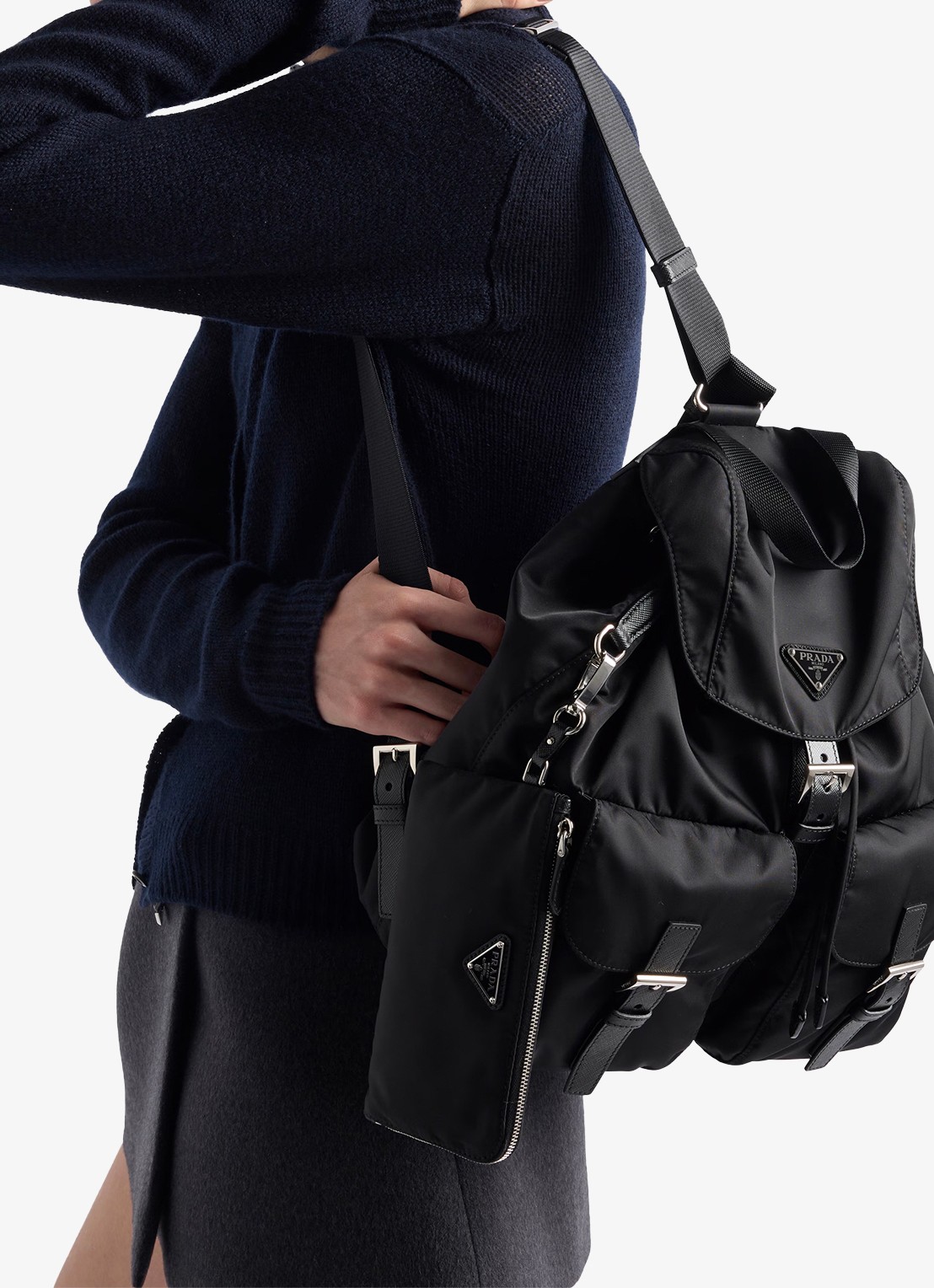 Prada Re-Nylon Medium rugzak met leren details - voorkant 2 diepzwart