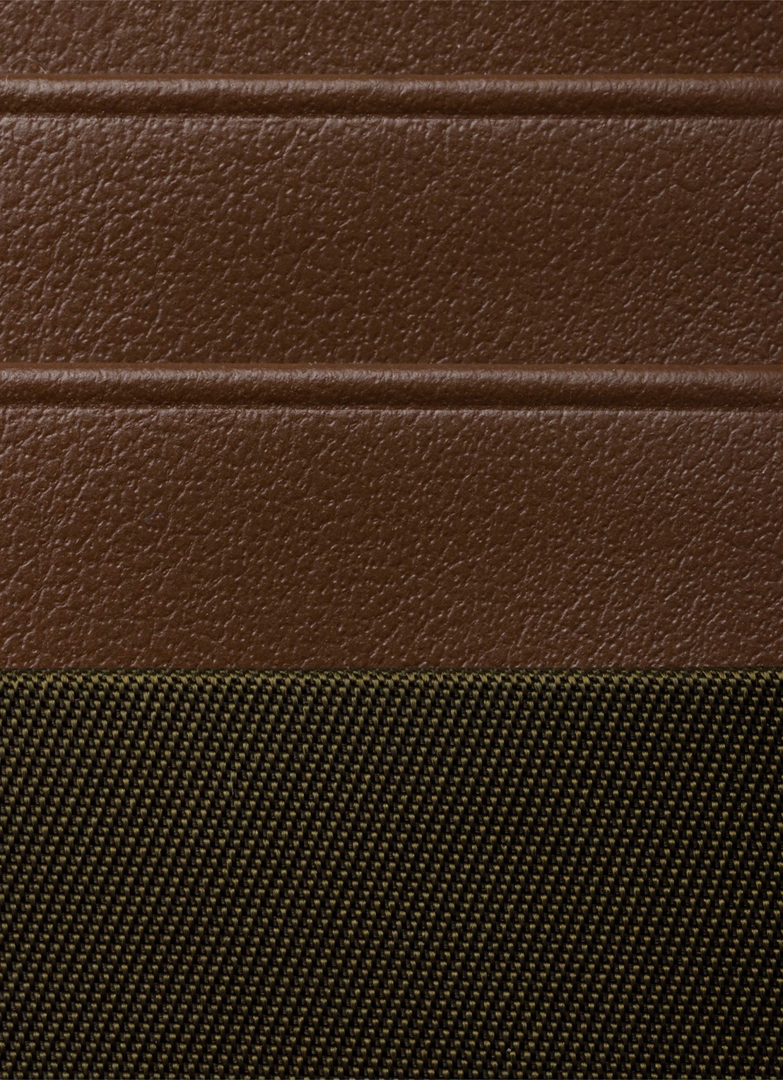 Prada Re-Nylon pasjeshouder met leren details - detail 3 donkergroen