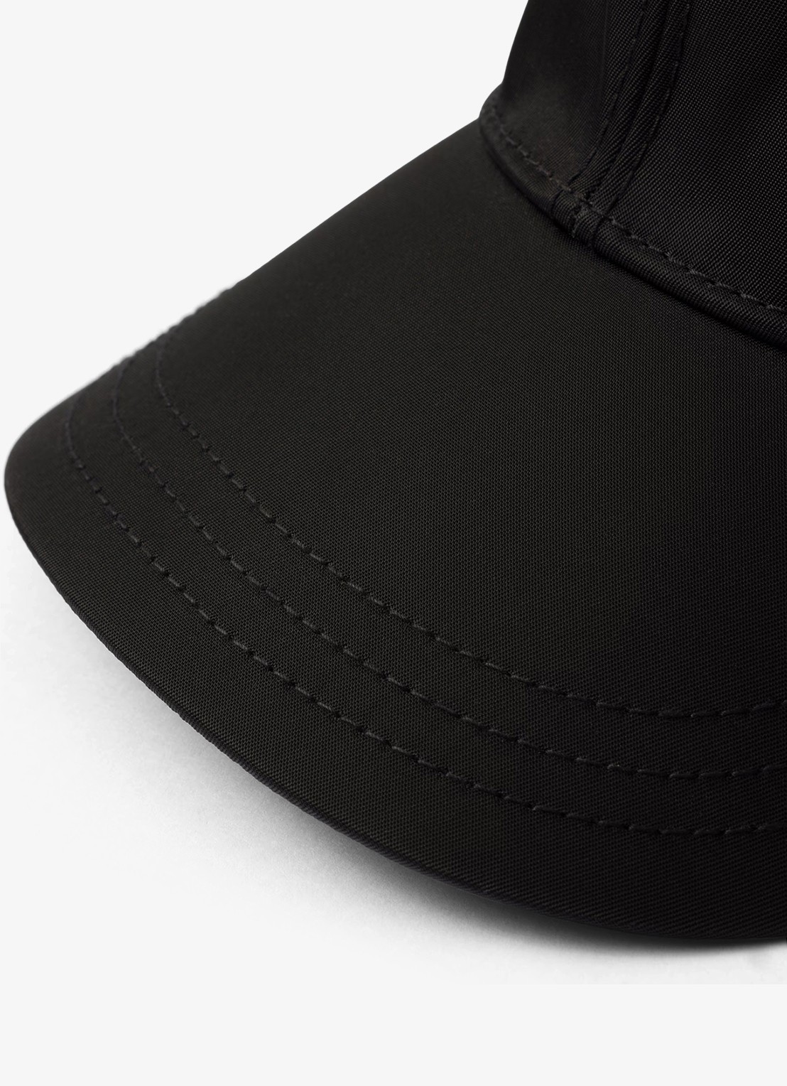 Prada Re-Nylon pet met logo - detail 3 zwart