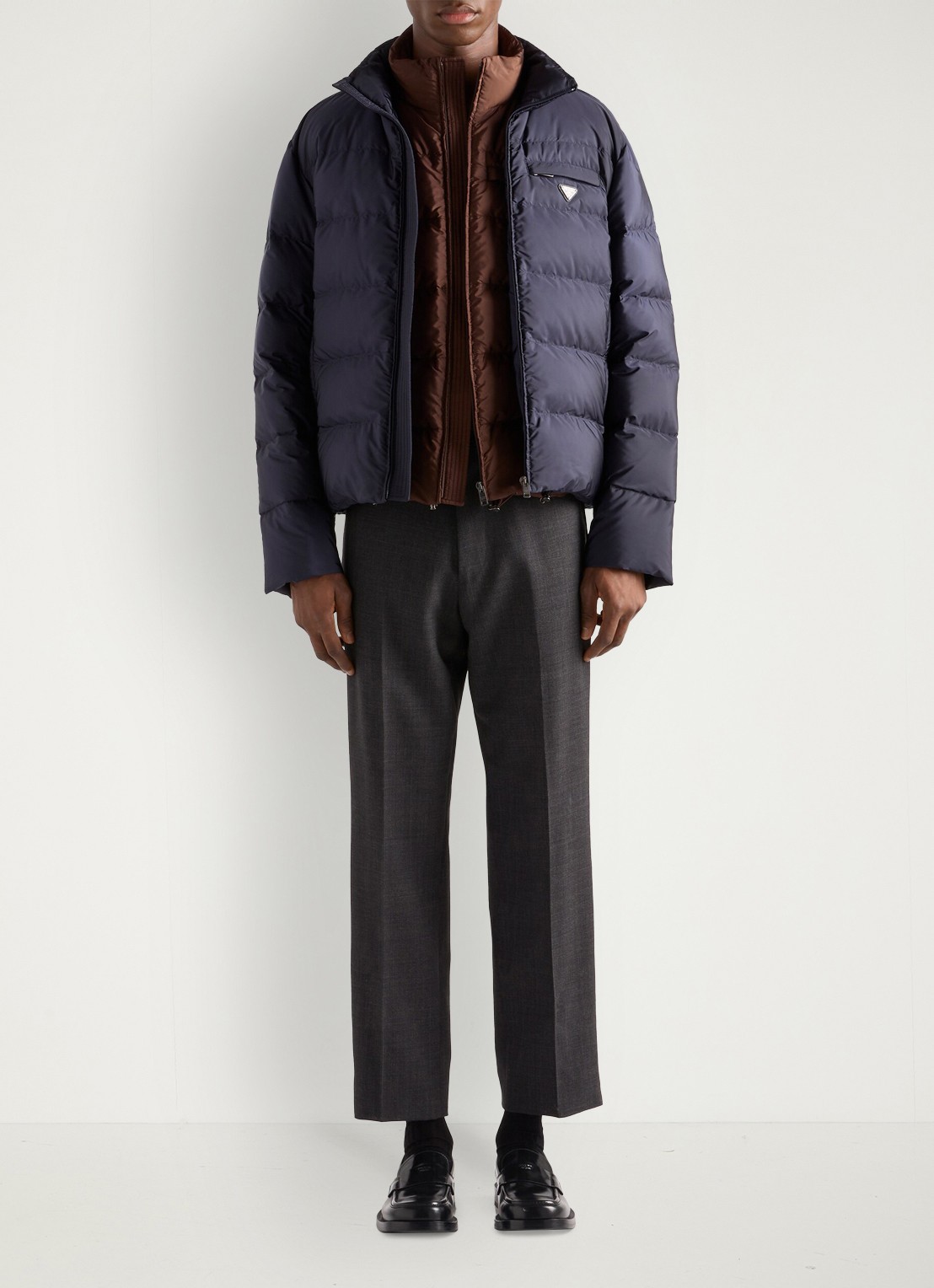 Prada Re-Nylon puffer jack met donsvulling - voorkant 2 blauw
