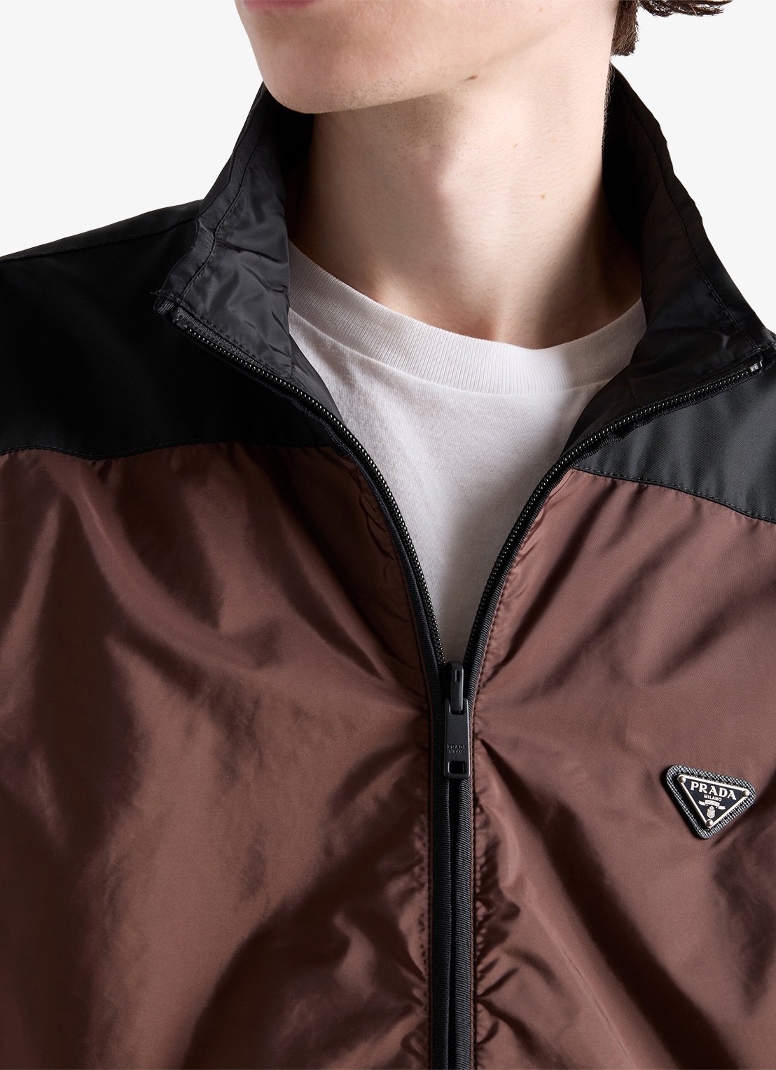 Prada Re-Nylon reversible jack met logo - detail 5 bruin