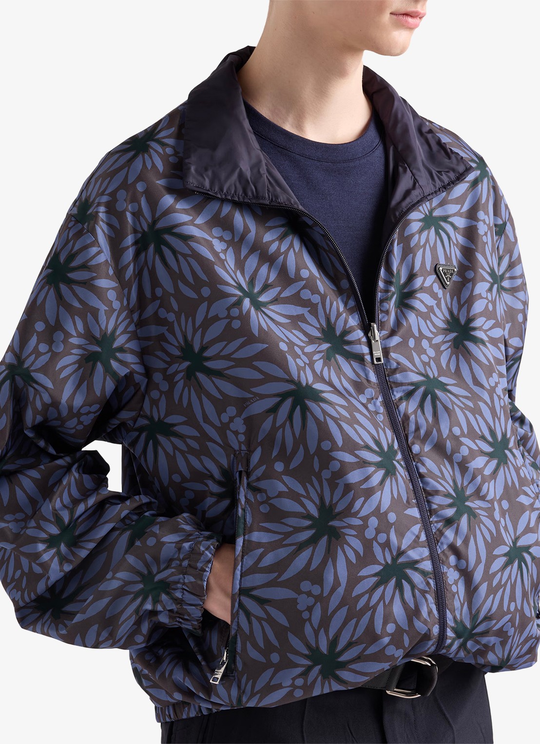 Prada Re-Nylon reversible jack met ritszakken - detail donkerblauw