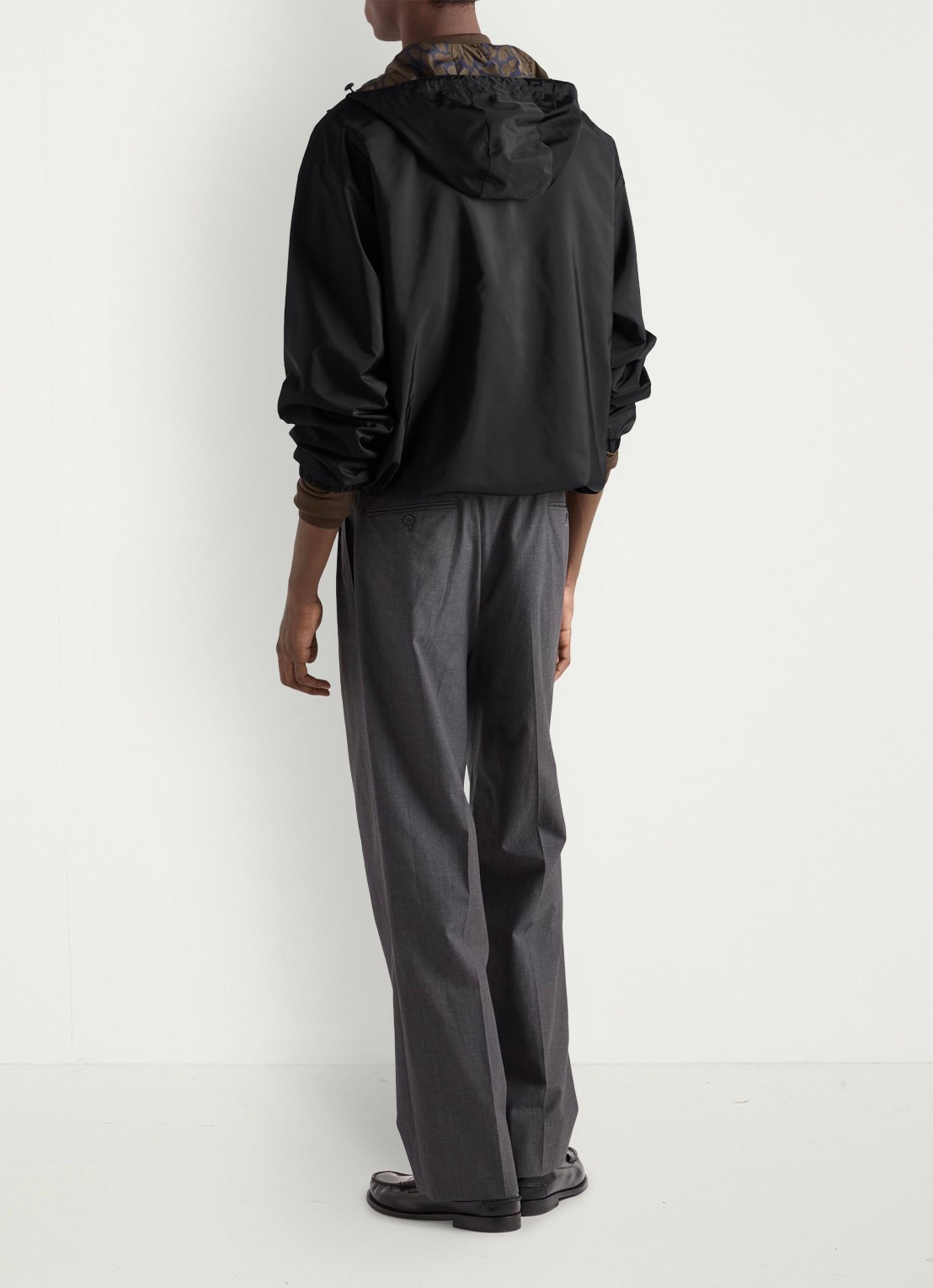 Prada Re-Nylon reversible jack met ritszakken - achterkant zwart