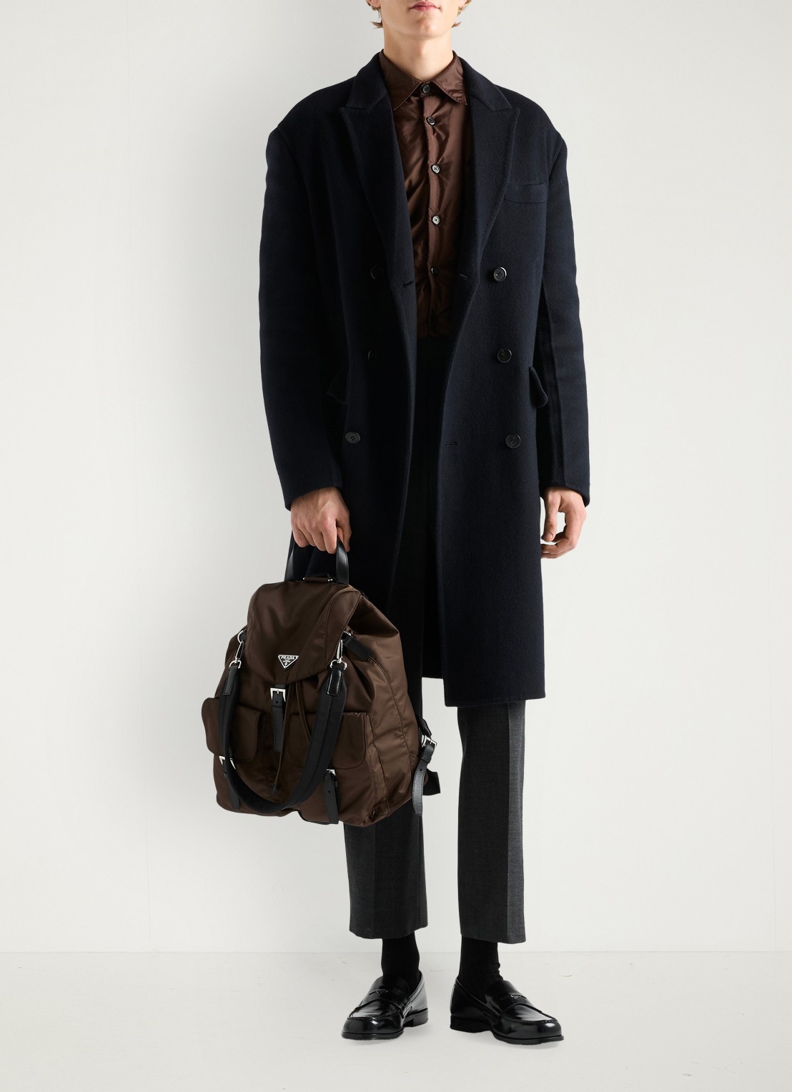 Prada Re-Nylon rugzak met leren details - detail 4 donkerbruin