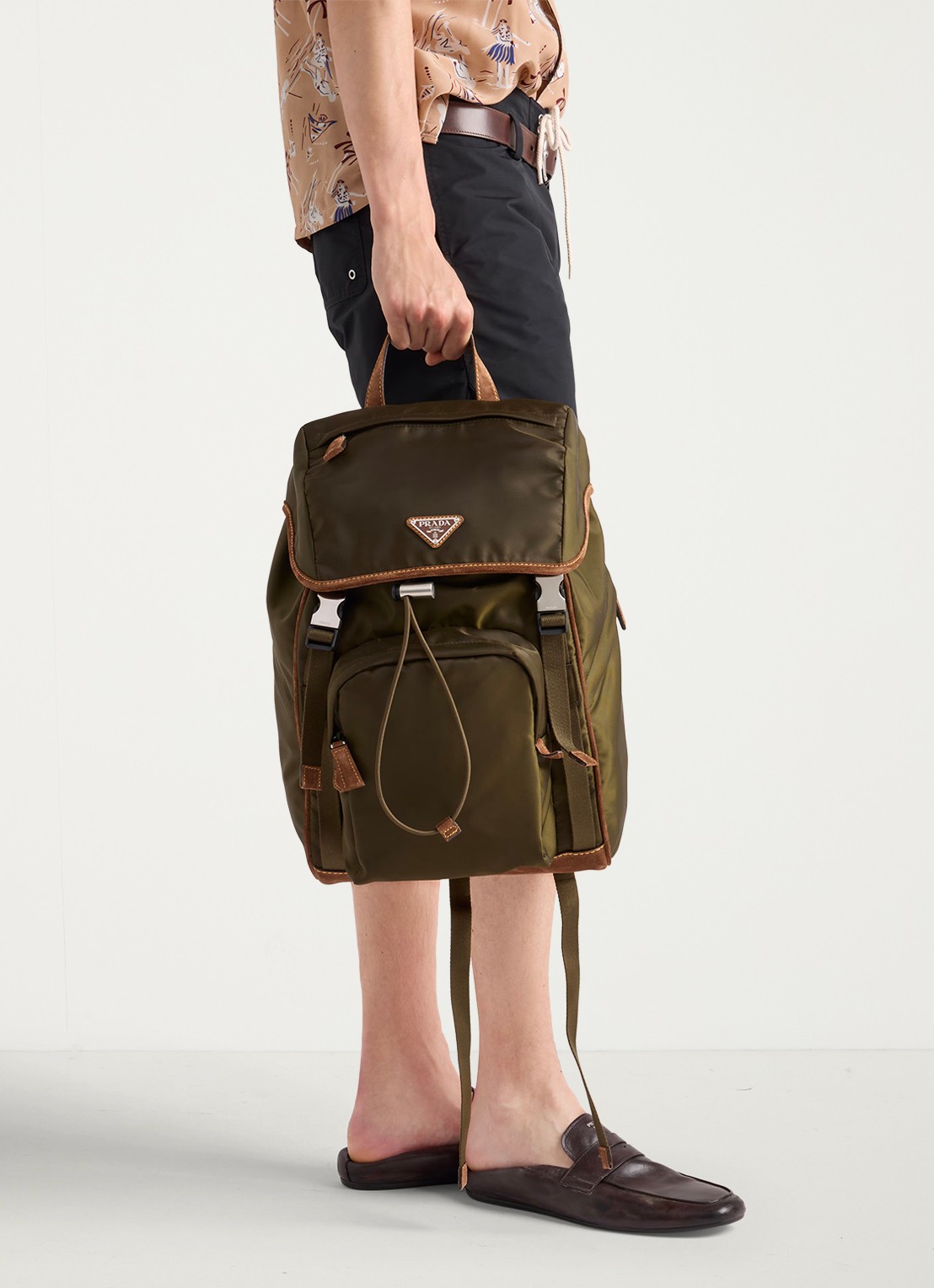 Prada Re-Nylon rugzak met leren details - detail 7 legergroen