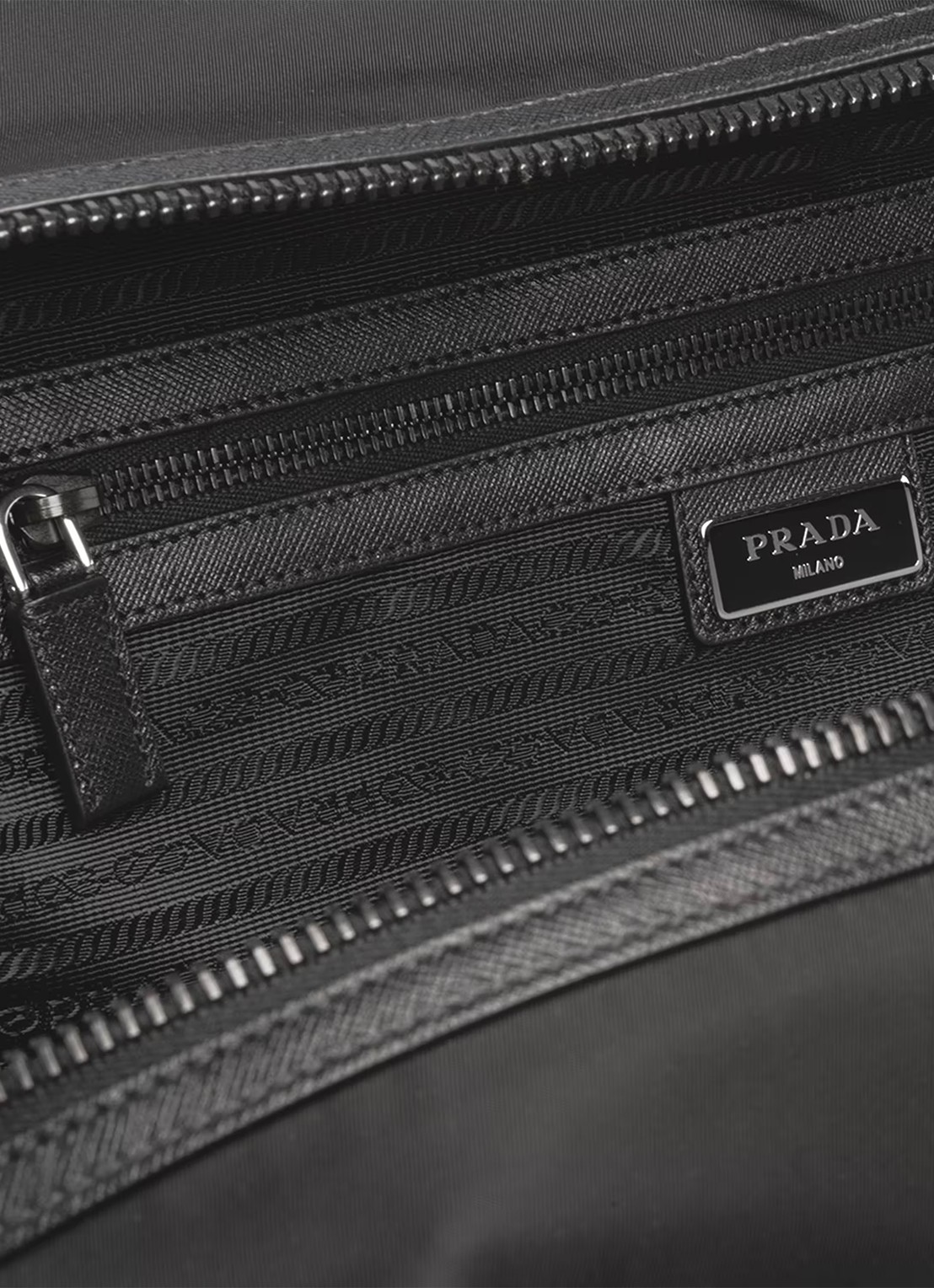 Prada Re-Nylon schoudertas met kalfsleren details - detail 5 zwart
