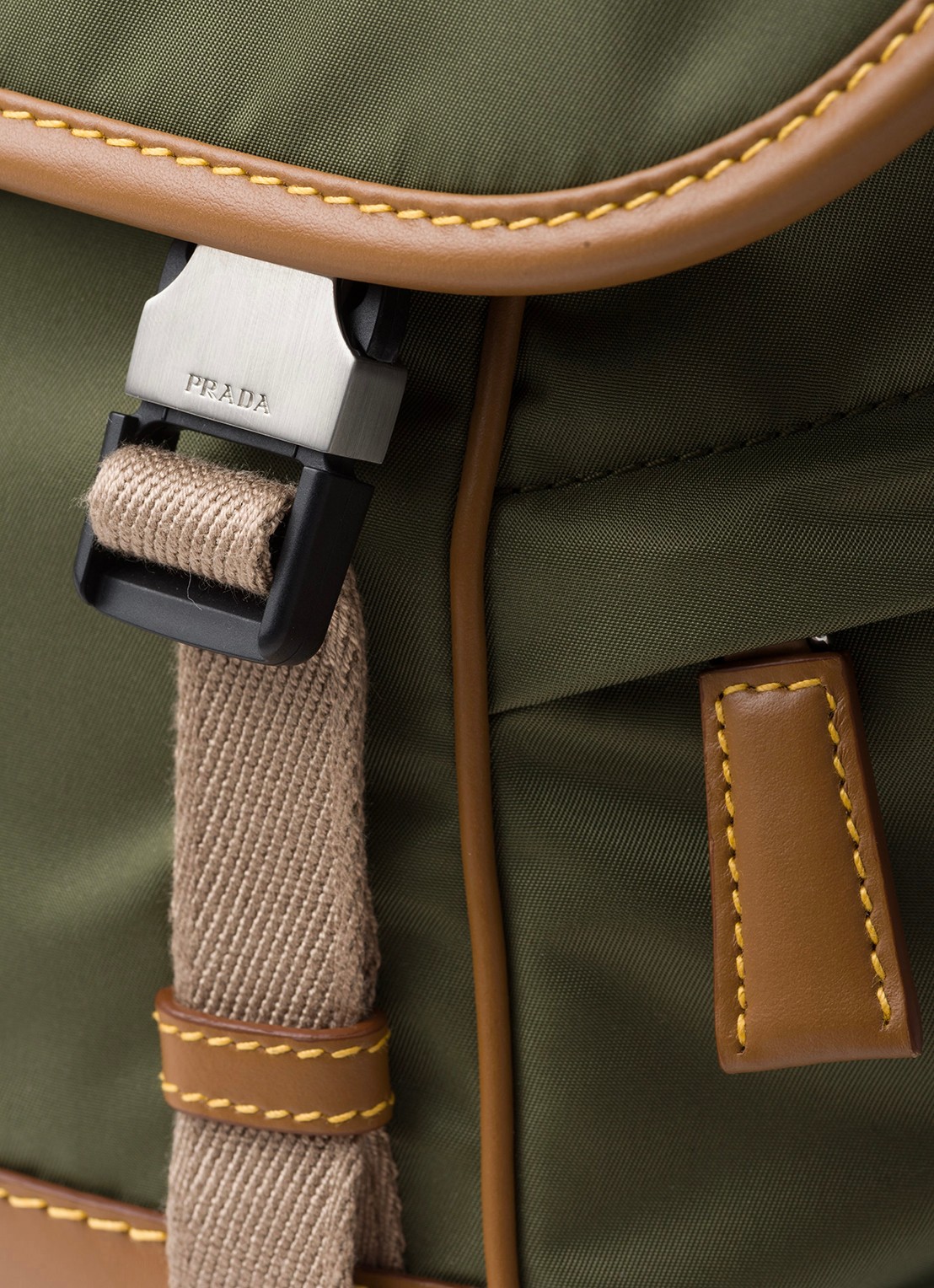 Prada Re-Nylon schoudertas met leren details - detail 6 legergroen