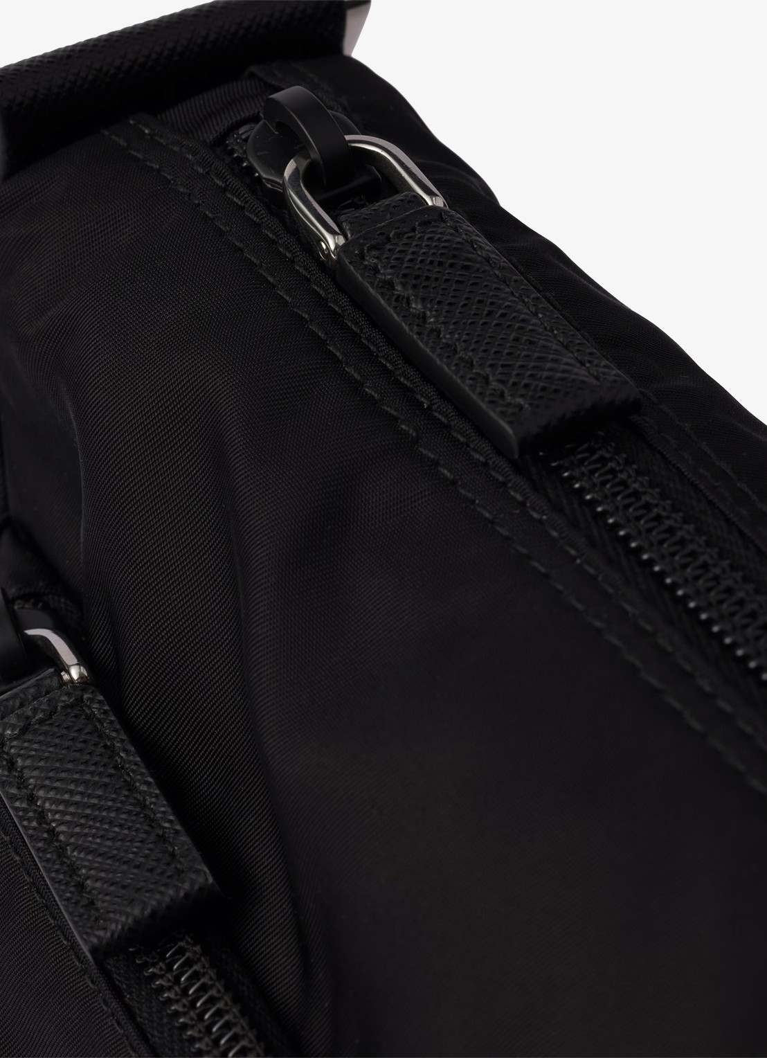 Prada Re-Nylon schoudertas met verstelbare schouderriem - detail 6 zwart