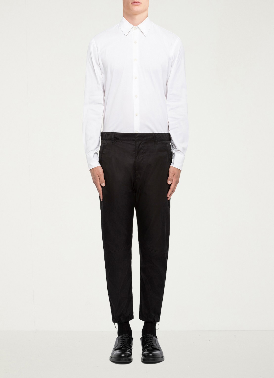 Prada Re-Nylon slim fit pantalon met steekzakken - voorkant 4 zwart