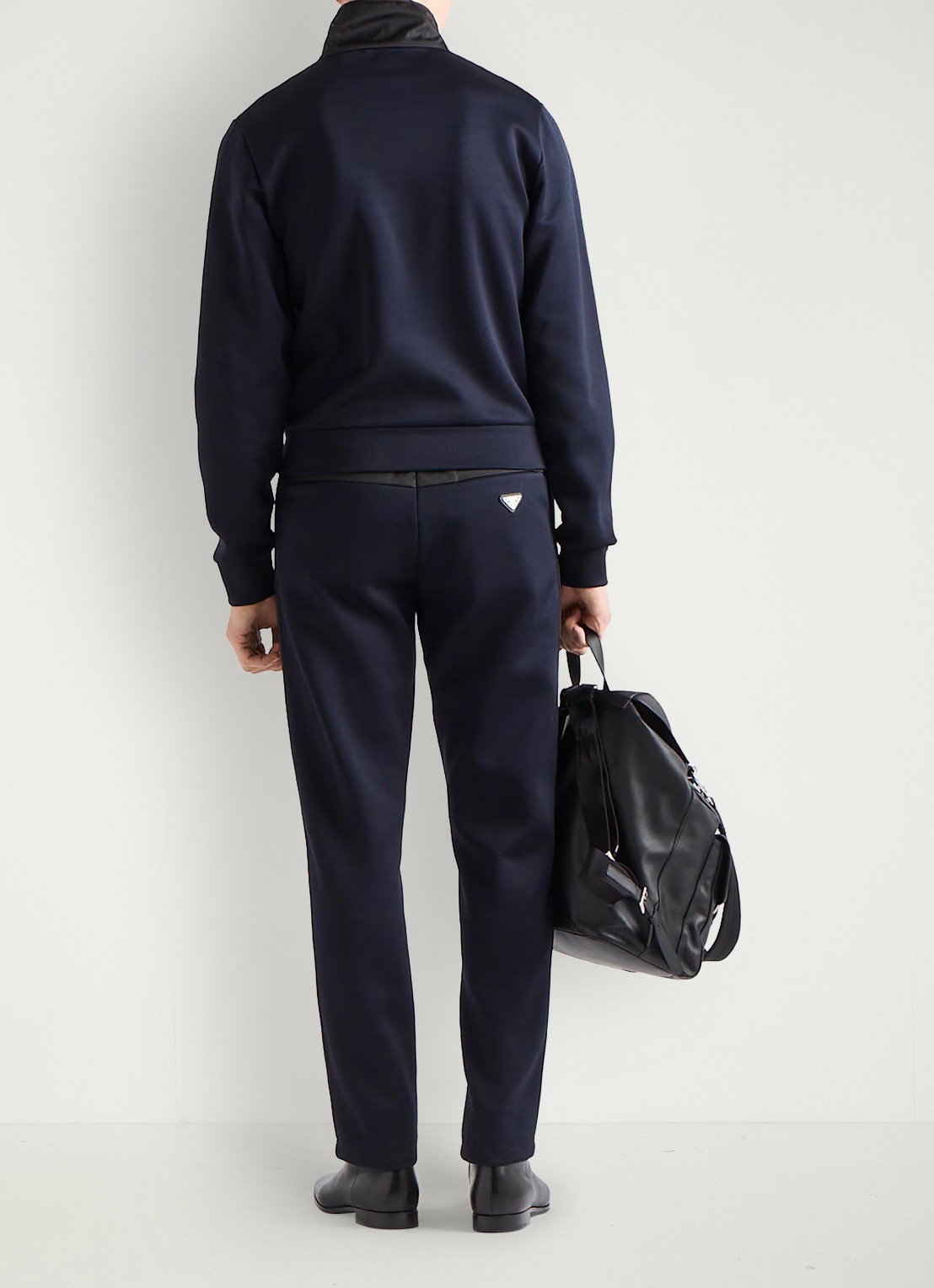 Prada Re-Nylon slim fit trackpants met siernaad - achterkant donkerblauw