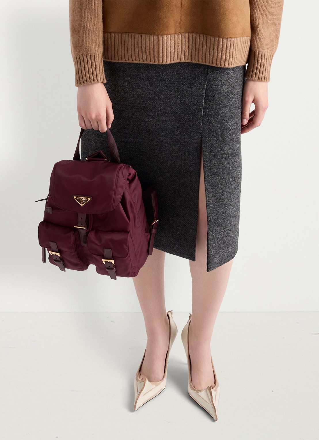 Prada Re-Nylon Small rugzak met logo - detail 7 bordeauxrood